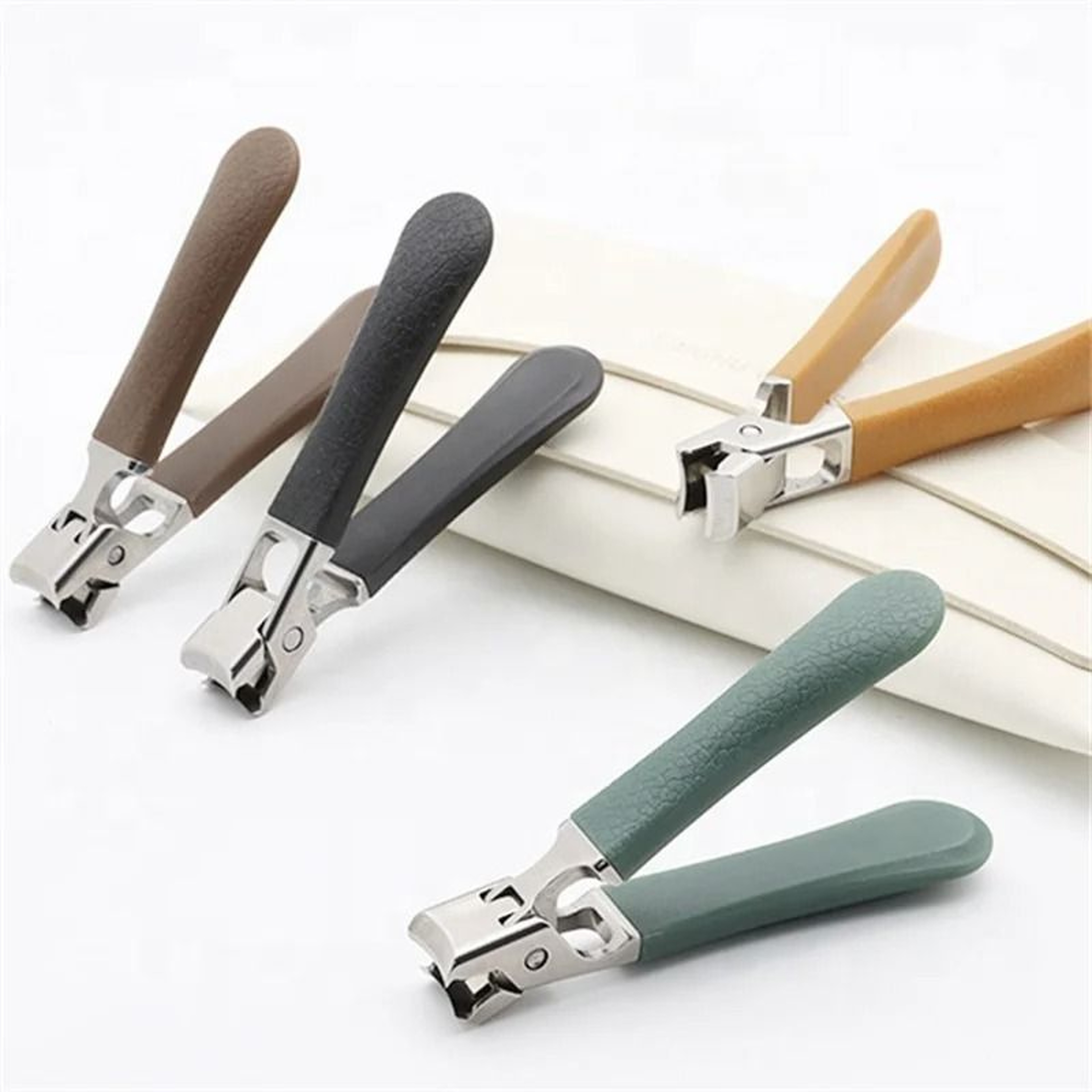 Heavy Duty Thick Nail Clipper With NonSlip Handle 2