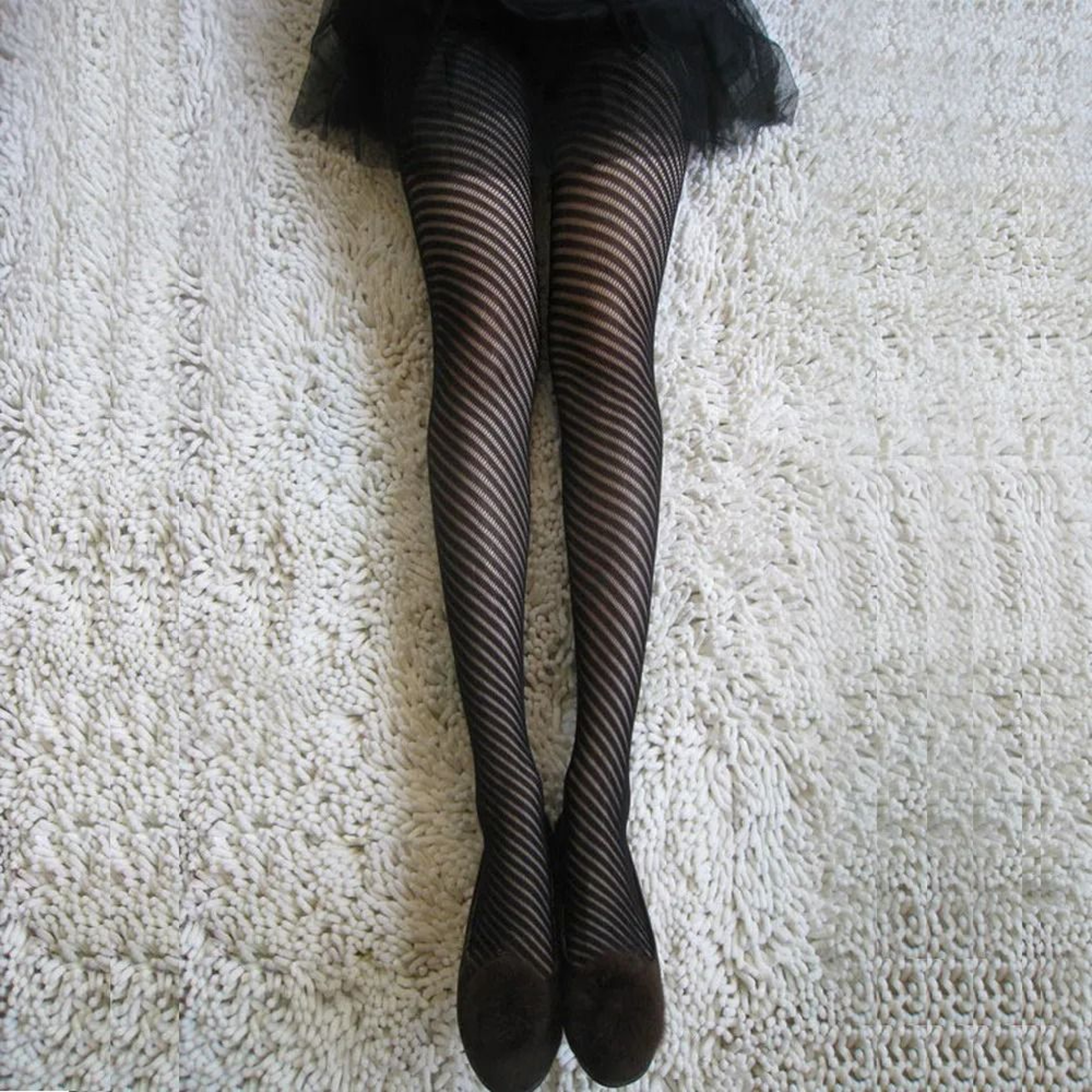 Spiral Pattern Fishnet Tights Black White Striped 4
