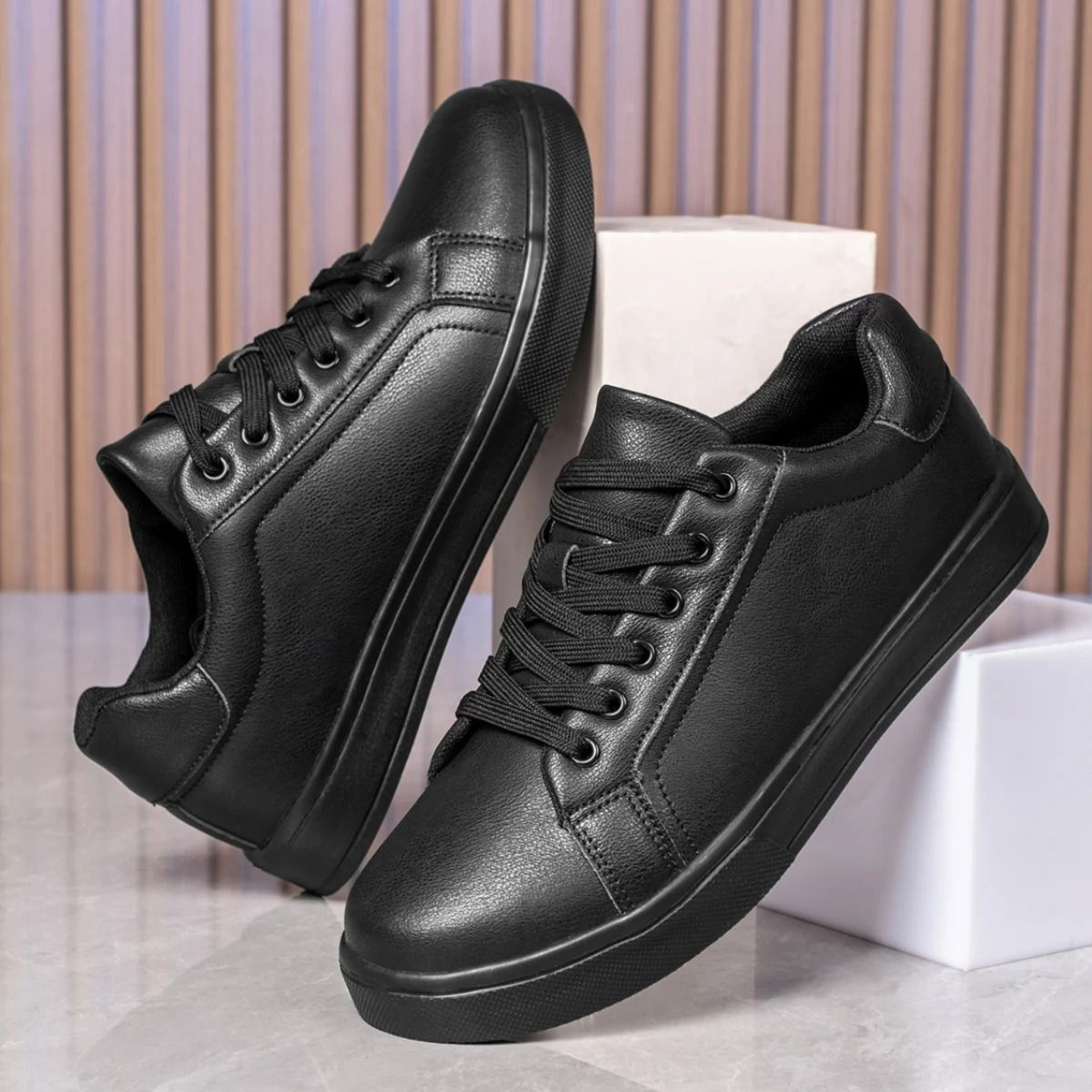 Men Leather Casual Sneakers Breathable Vulcanized Shoes 2