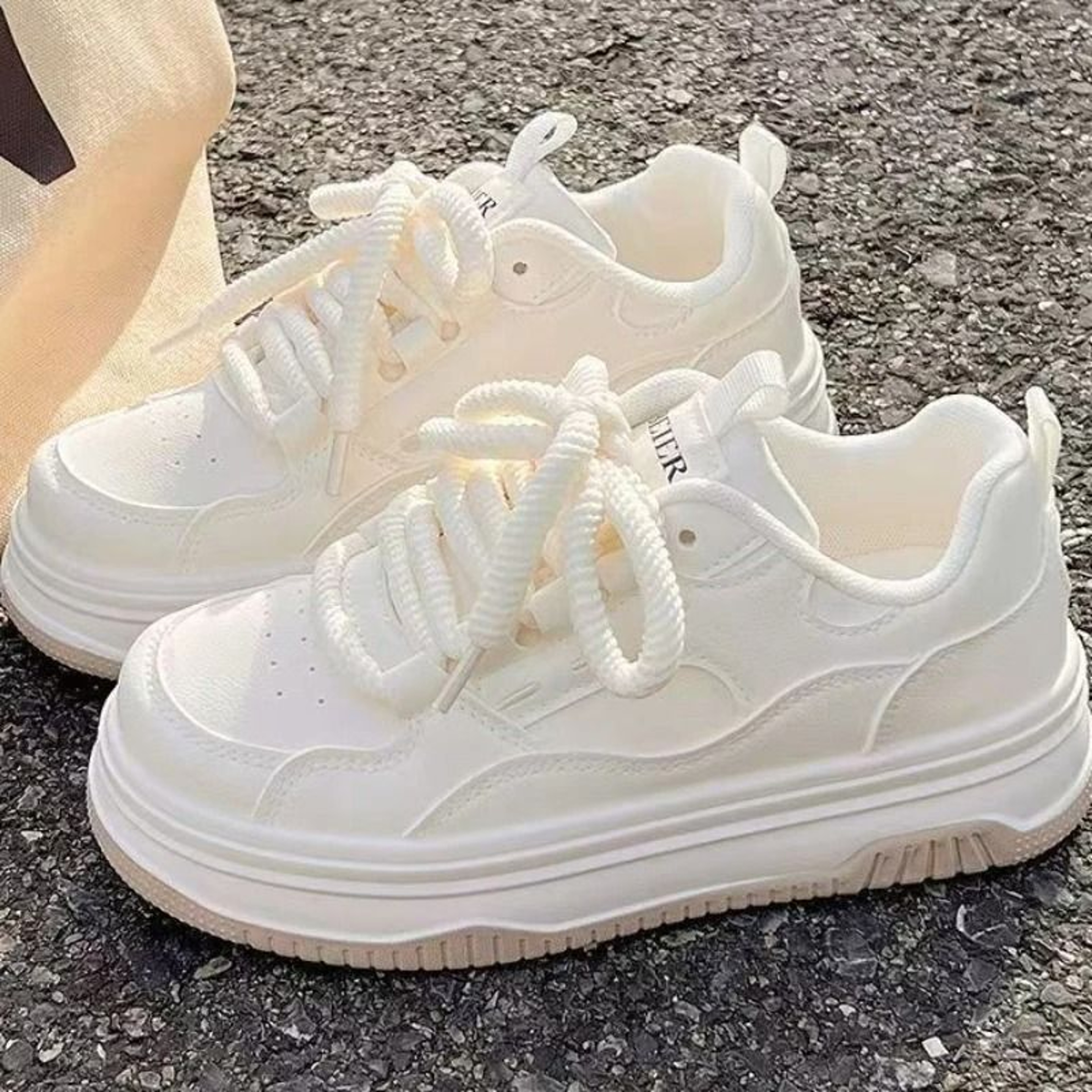 Casual White Lace Up Thick Sole Vulcanized Sneakers For Women 0