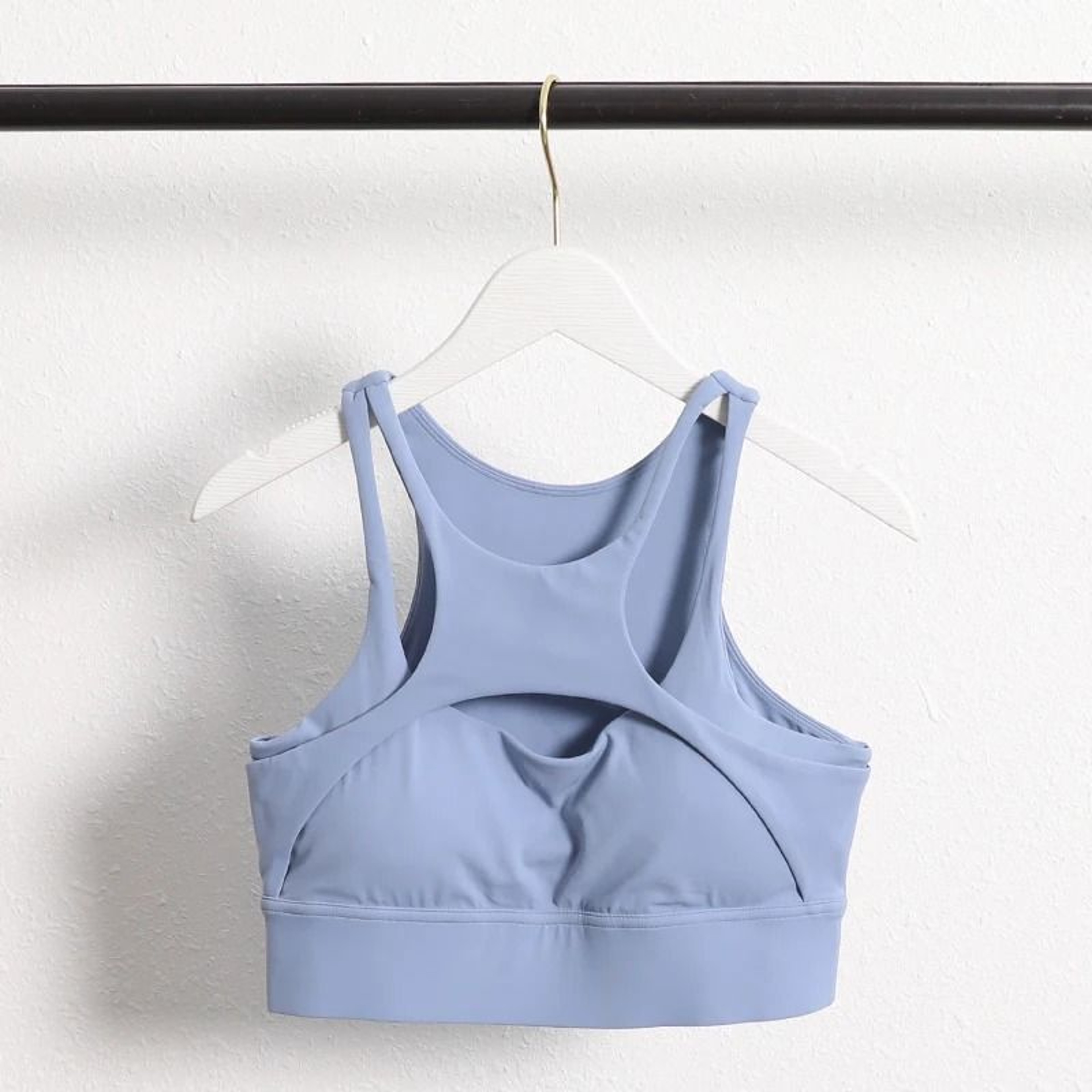 Women Compression Cross Strap Sports Bra With Removable Pads 9