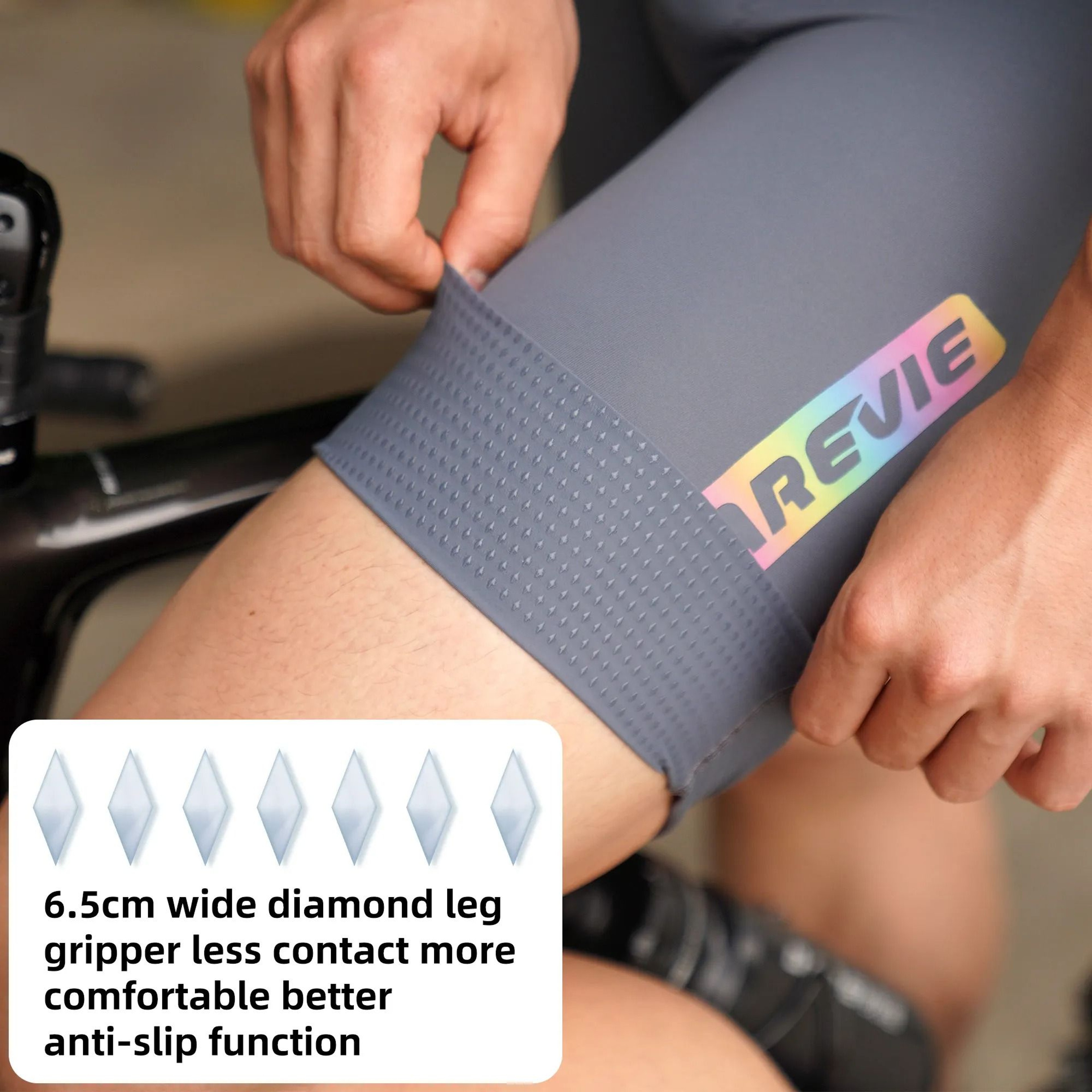 Mens Seamless Cycling Bib Shorts With Elastic Interface Pad For Long Distance Riding 2