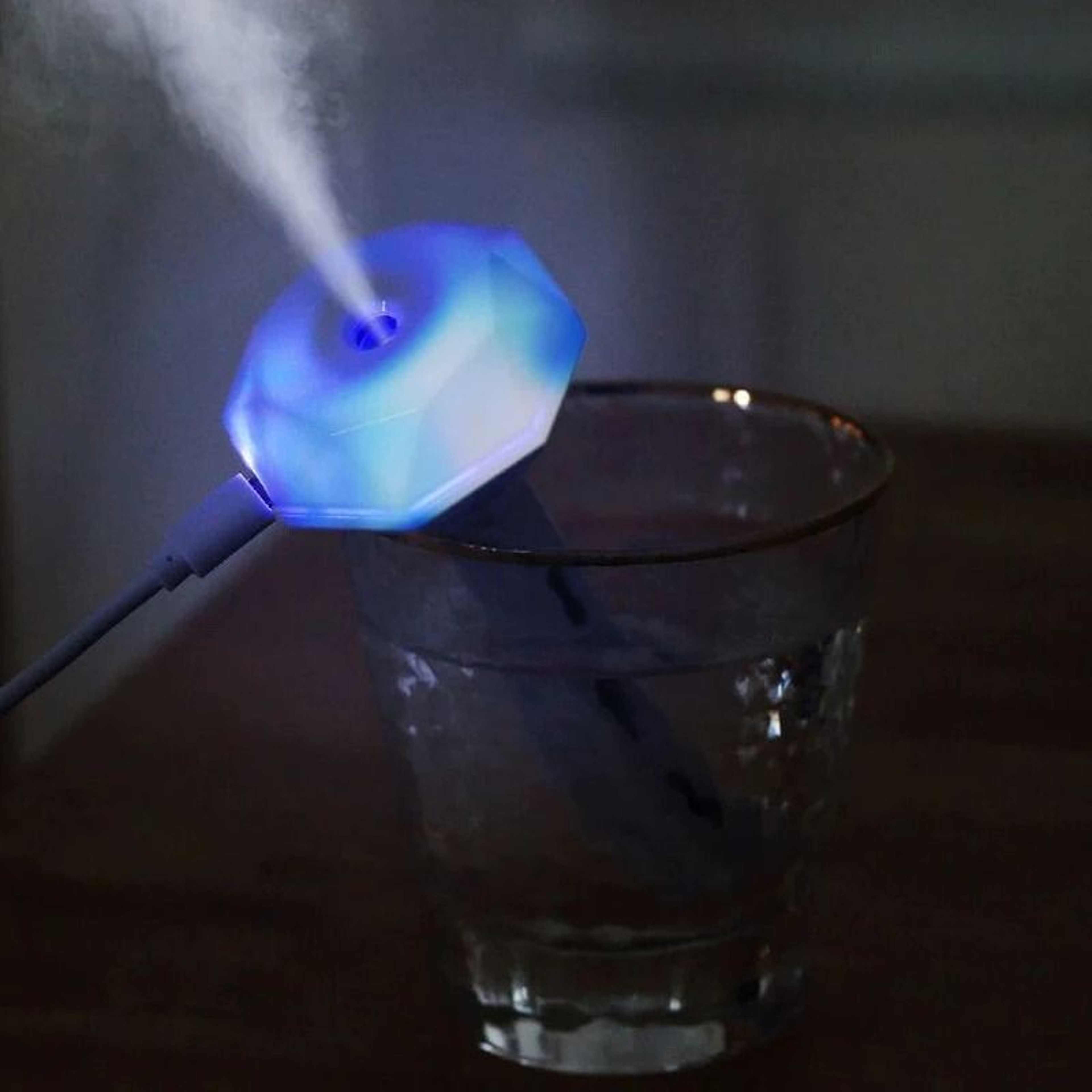 Portable USB Mini Humidifier Ultrasonic Air Diffuser With LED Light 4