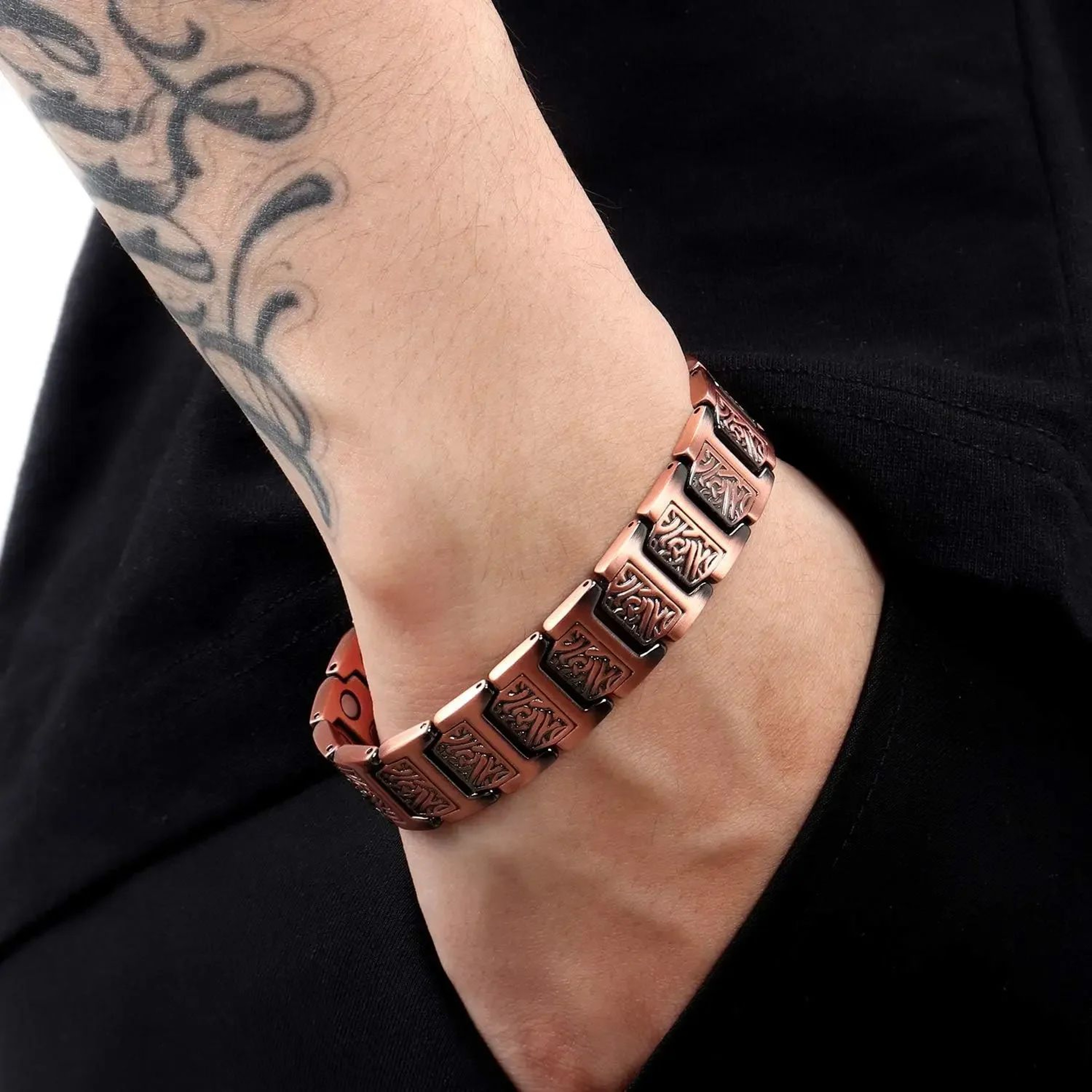 Magnetic copper link bracelet for joint support