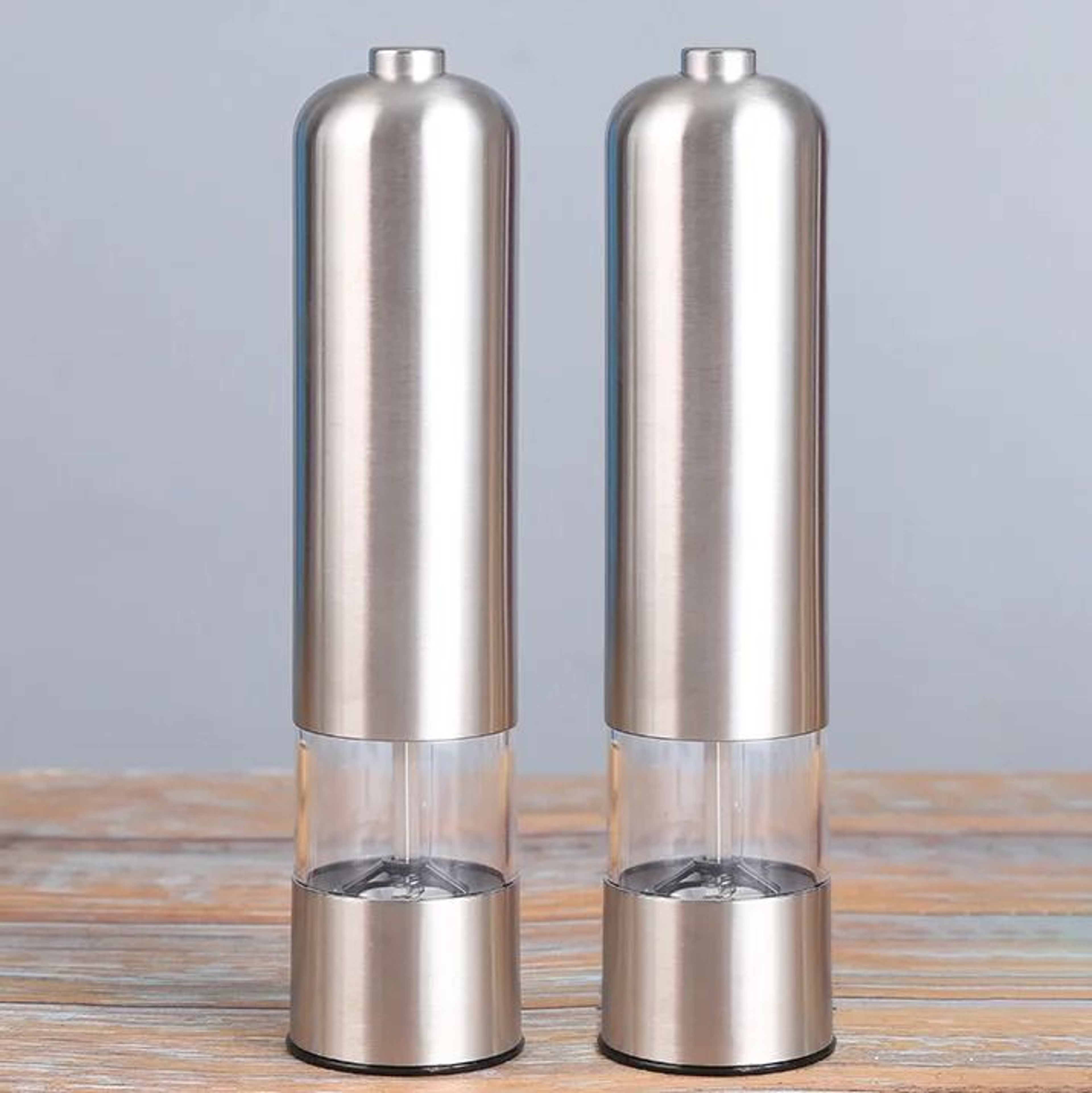 Electric Salt And Pepper Grinder Set With Adjustable Coarseness And LED Light For Home Kitchen Cook 16