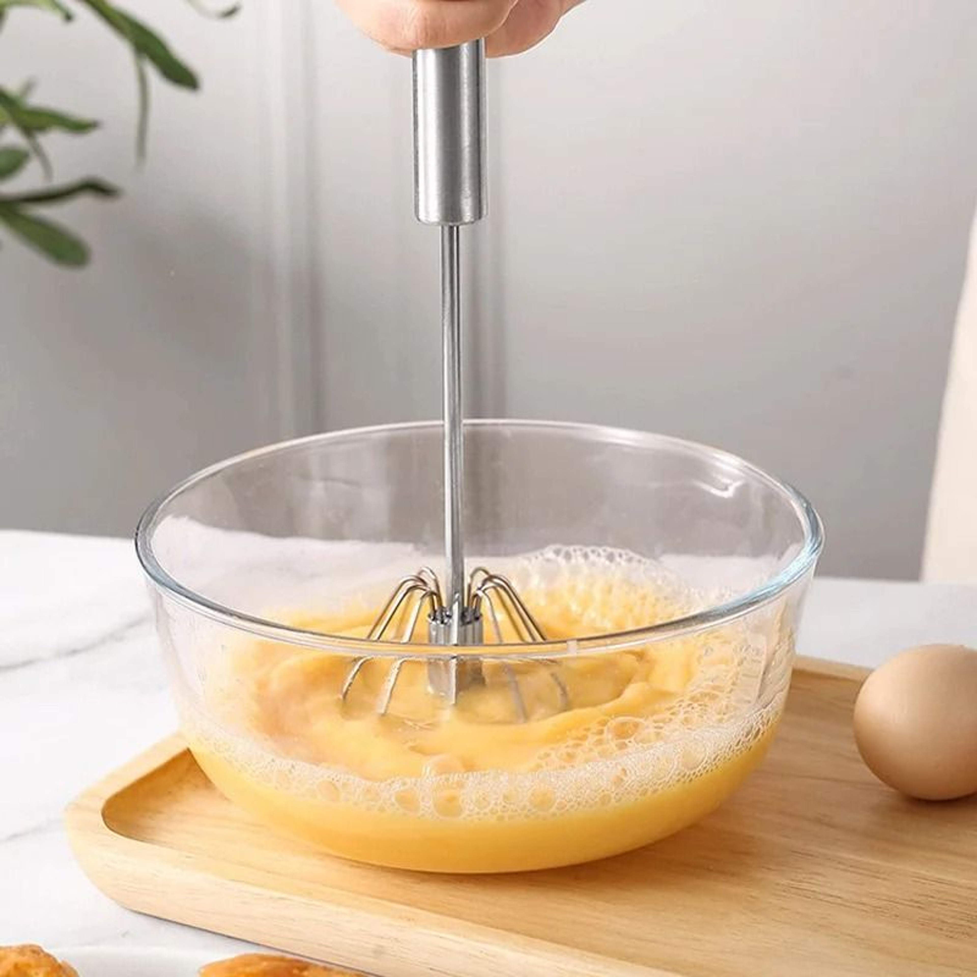 SemiAutomatic Rotating Egg Beater  Manual Hand Cream  Egg Mixer Baking Tool 2