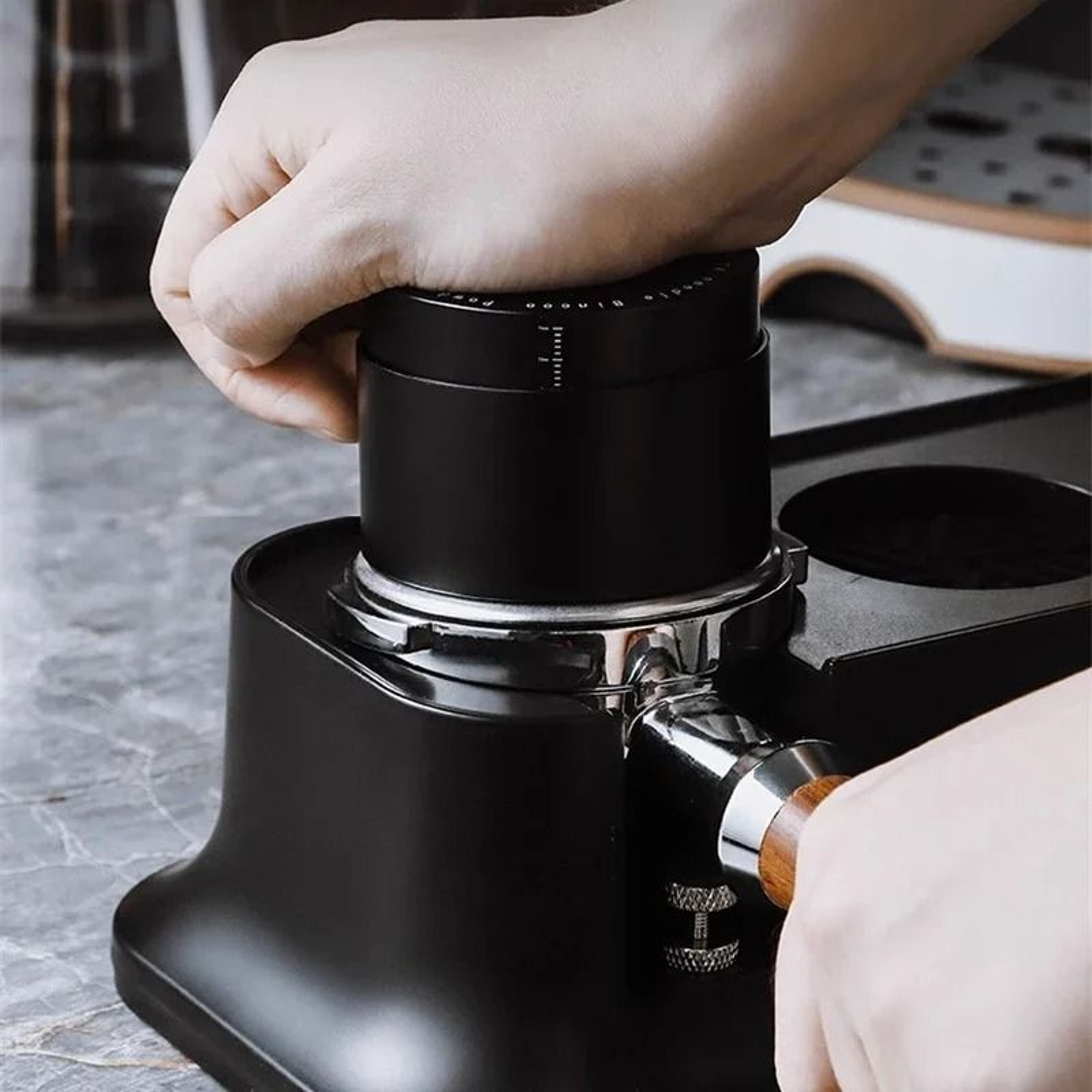 Stainless Steel 3in1 Espresso Tamper  Needle Distributor  Professional Barista Leveler Tool 4
