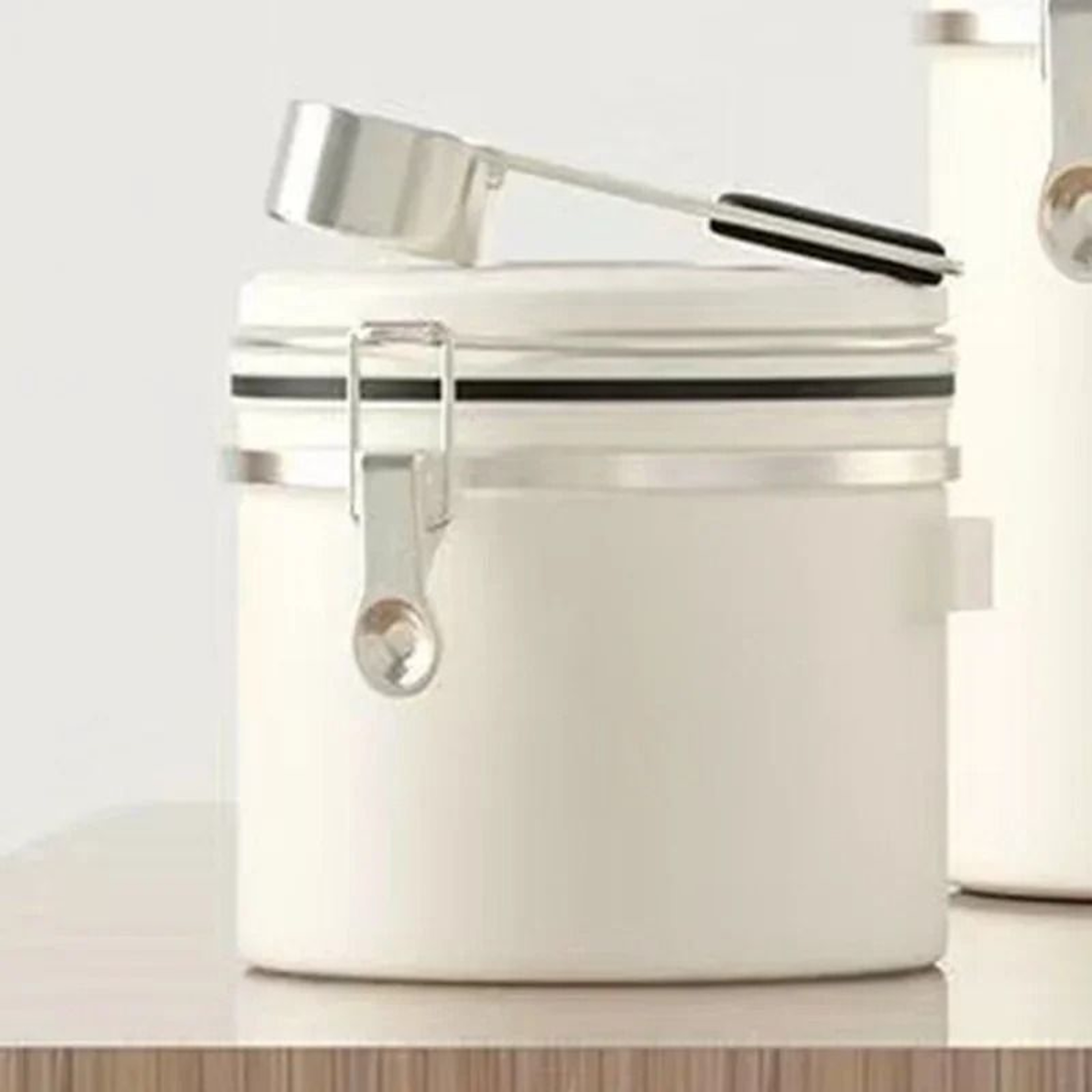 Stainless Steel Coffee Beans Vacuum Storage Jar  Large Capacity Airtight Container With Spoon 9