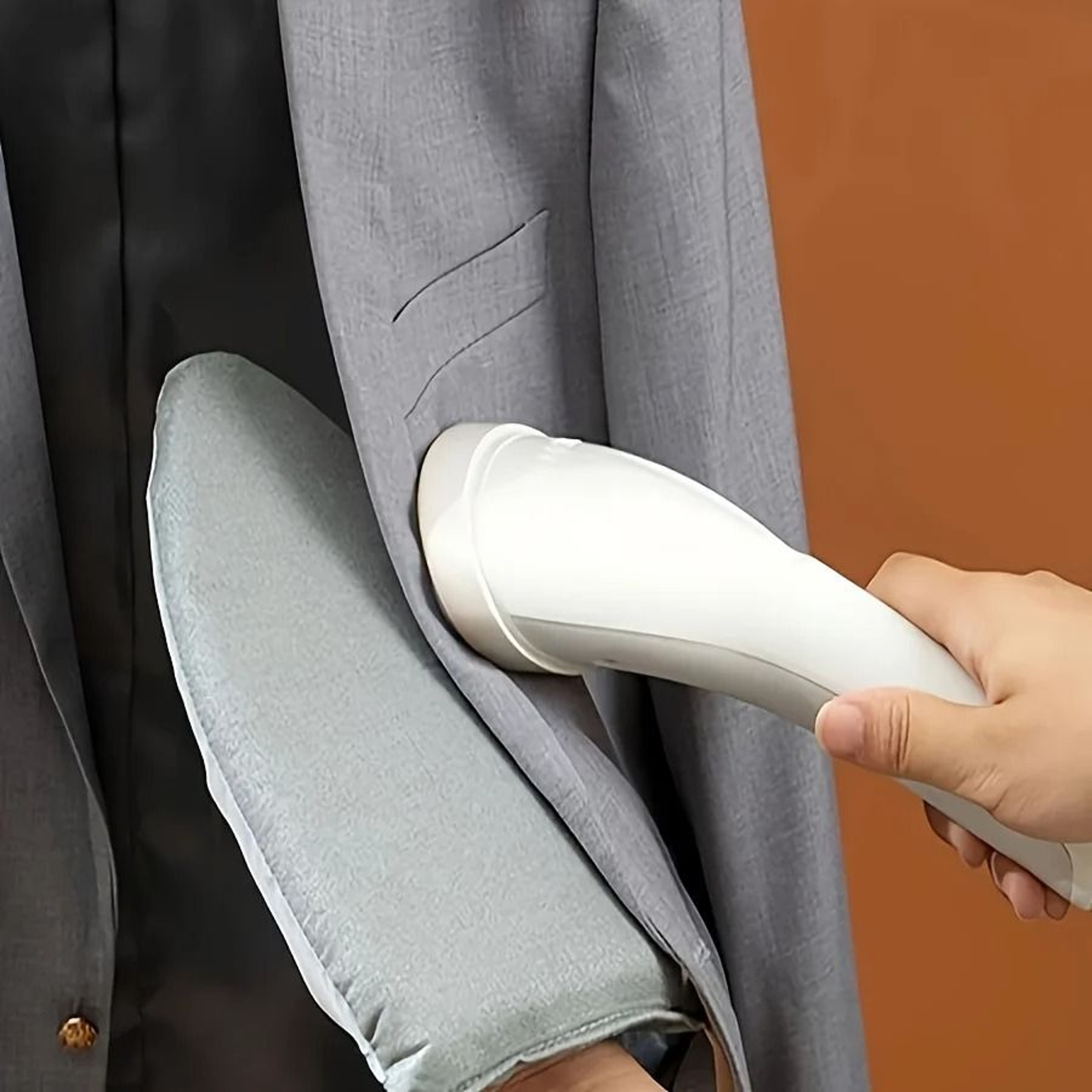 Handheld Ironing Board Glove And Compact Portable Ironing Pad 1