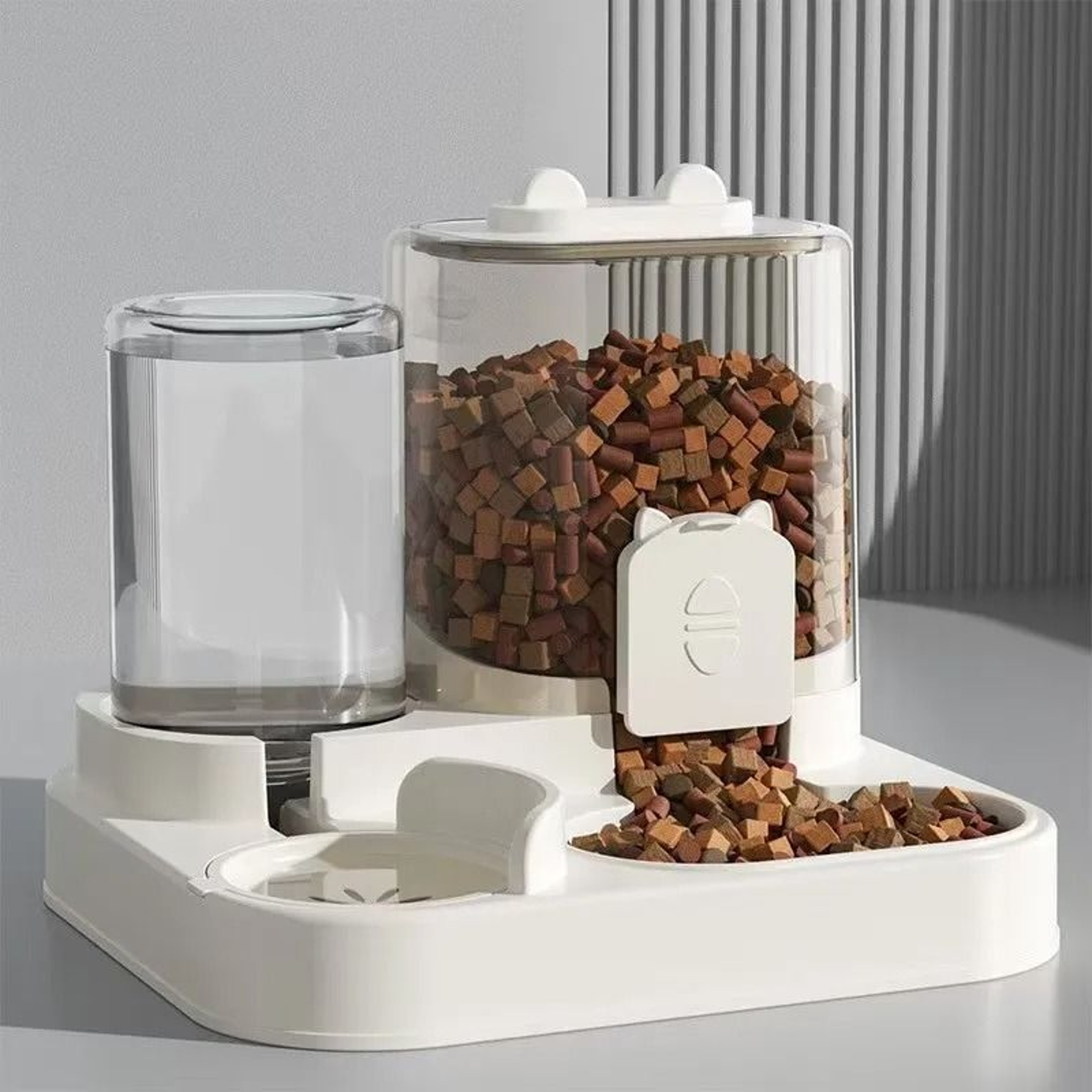 Large Capacity Automatic Pet Feeder And Water Fountain Set 7