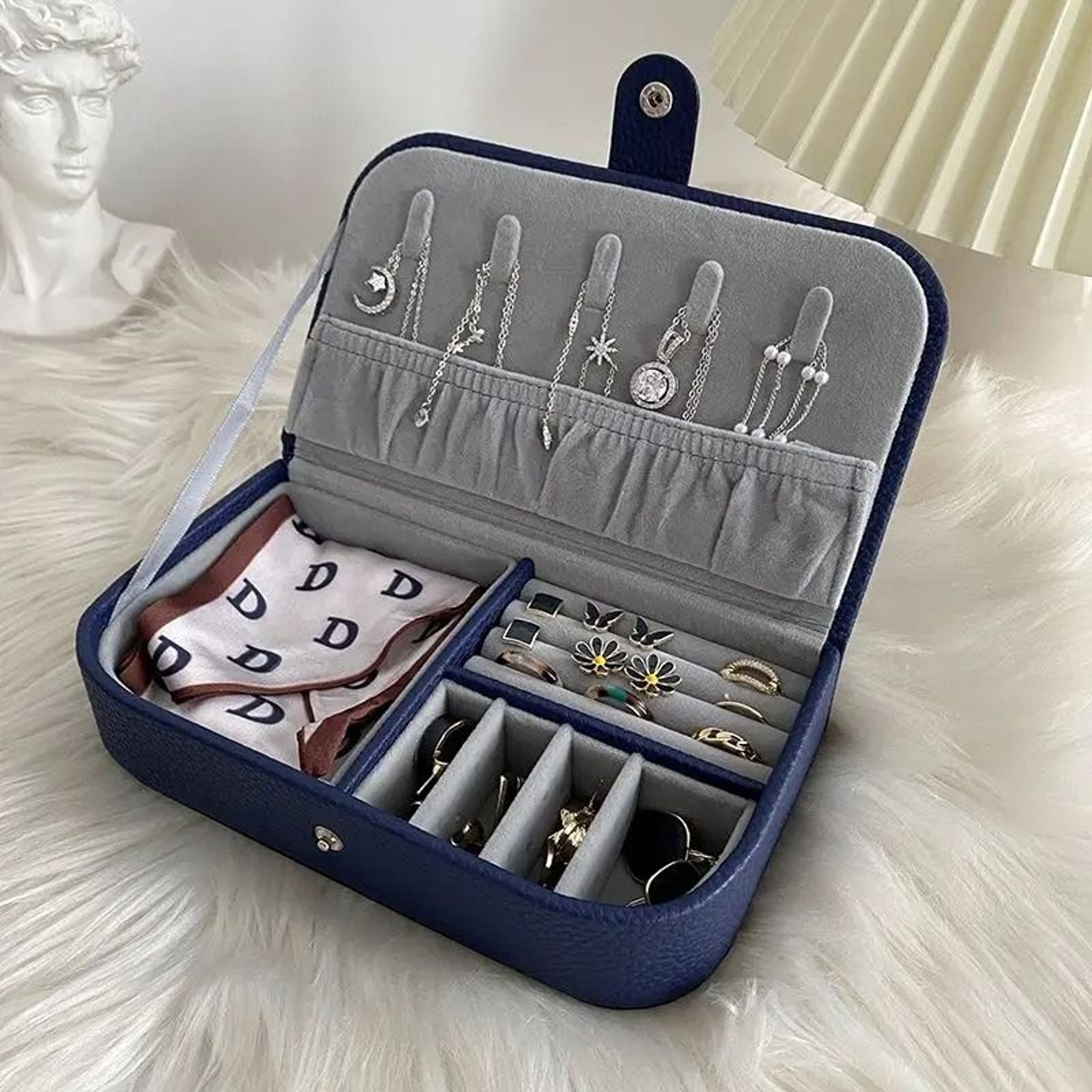 Portable MultiCompartment Jewelry Organizer Box 4