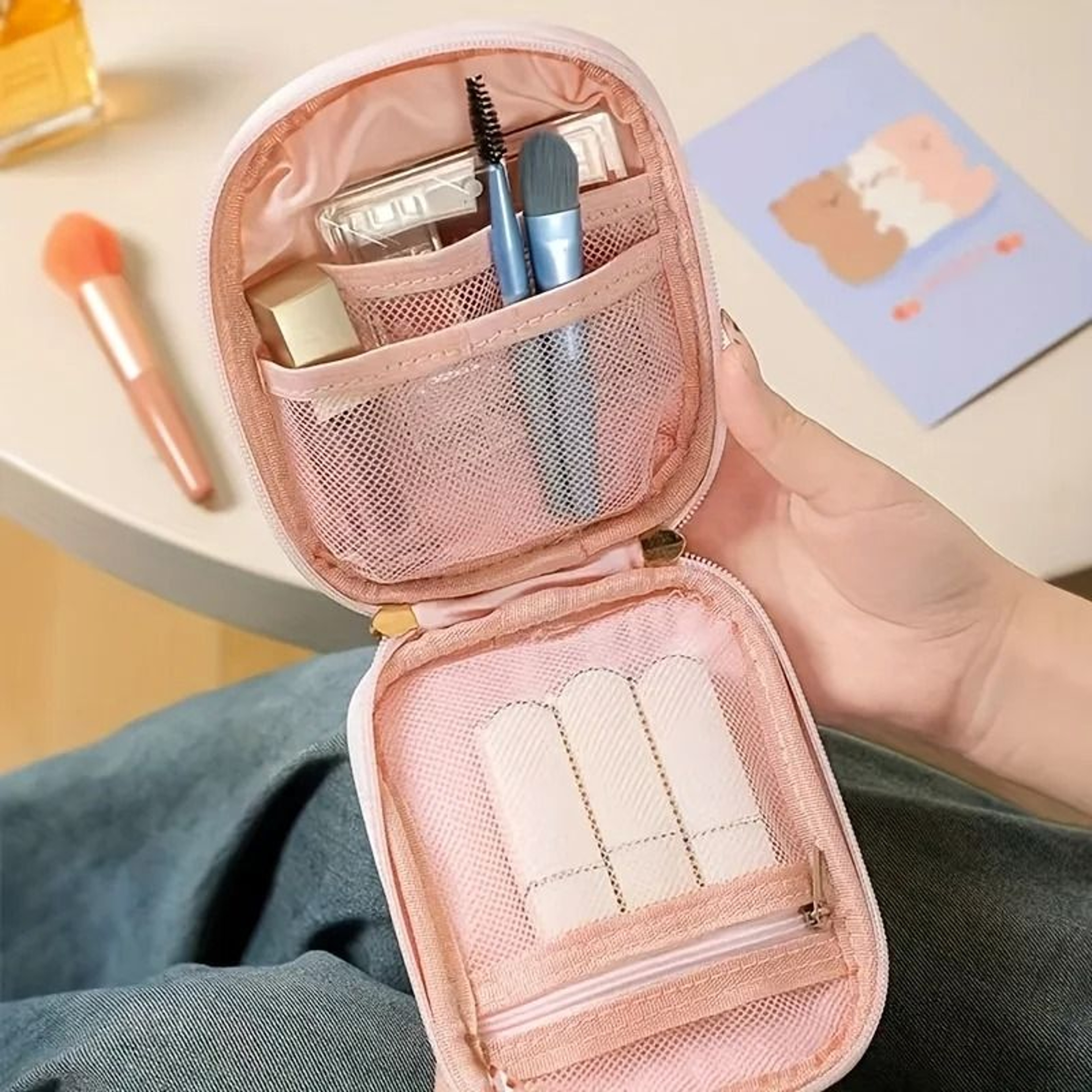 Portable Travel Makeup Bag  Cosmetic Organizer 2