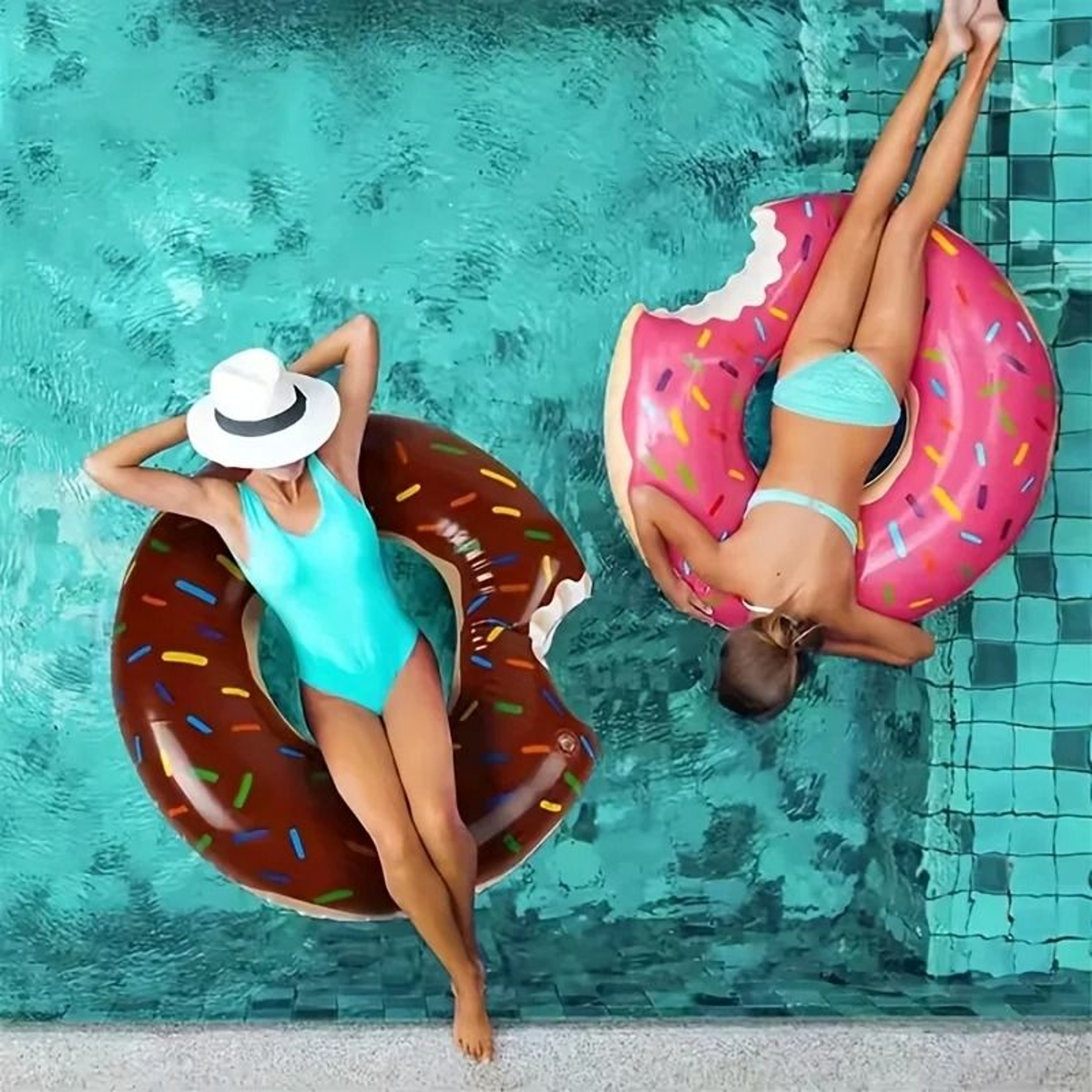 DonutShaped Inflatable Pool Float 0