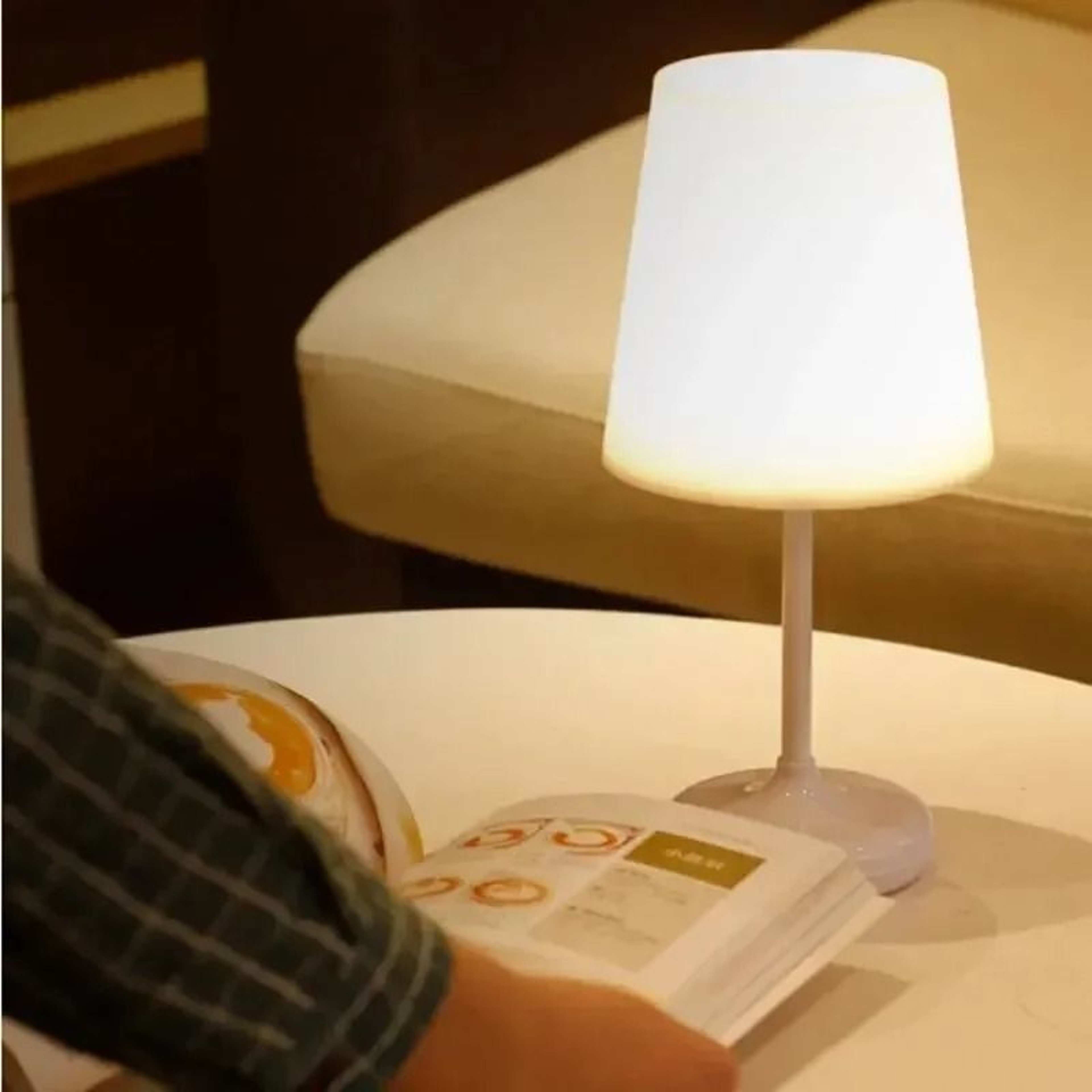 LED Desk Lamp With Remote Control And Eye Protection 1