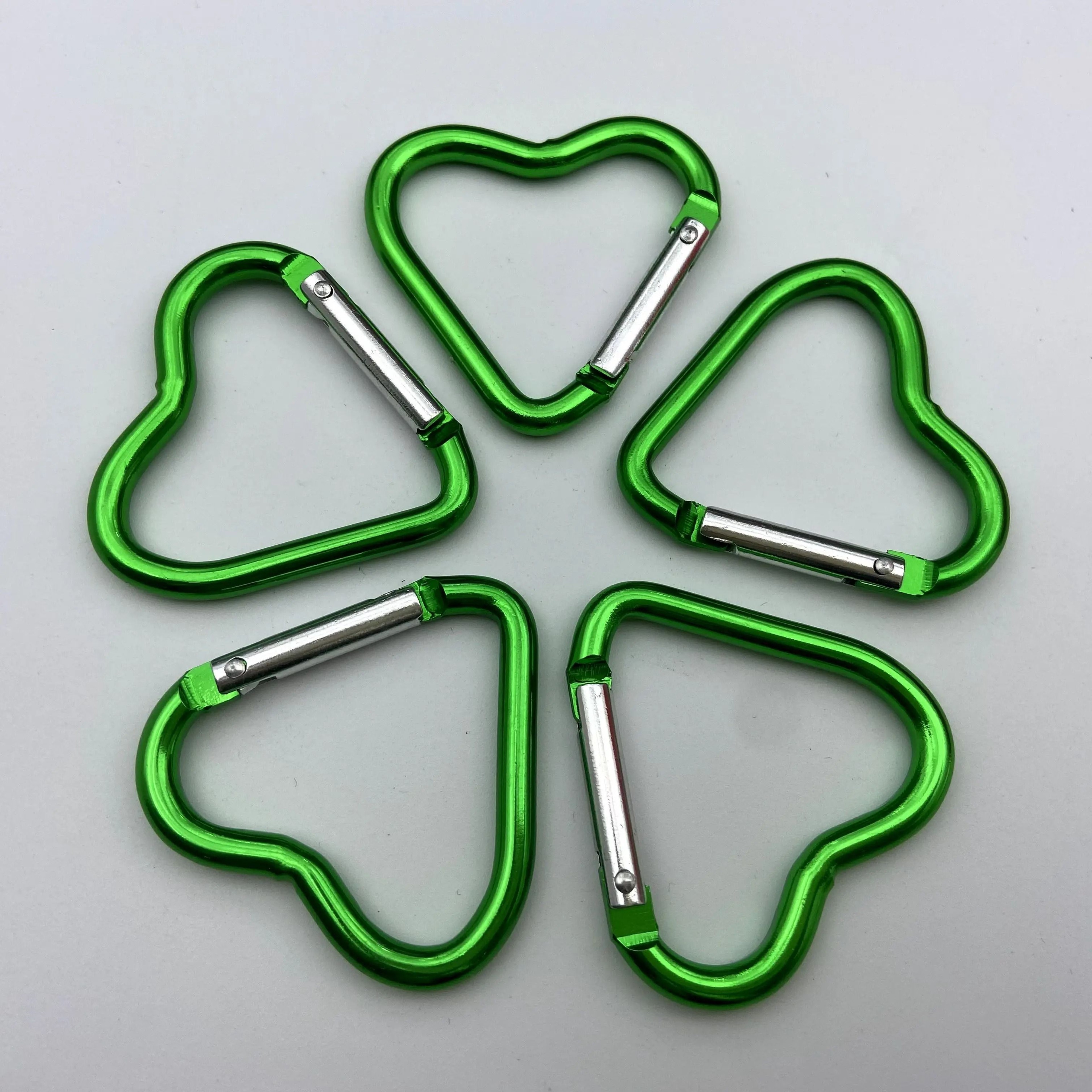 5Piece HeartShaped Metal Carabiner Keychain Set 9