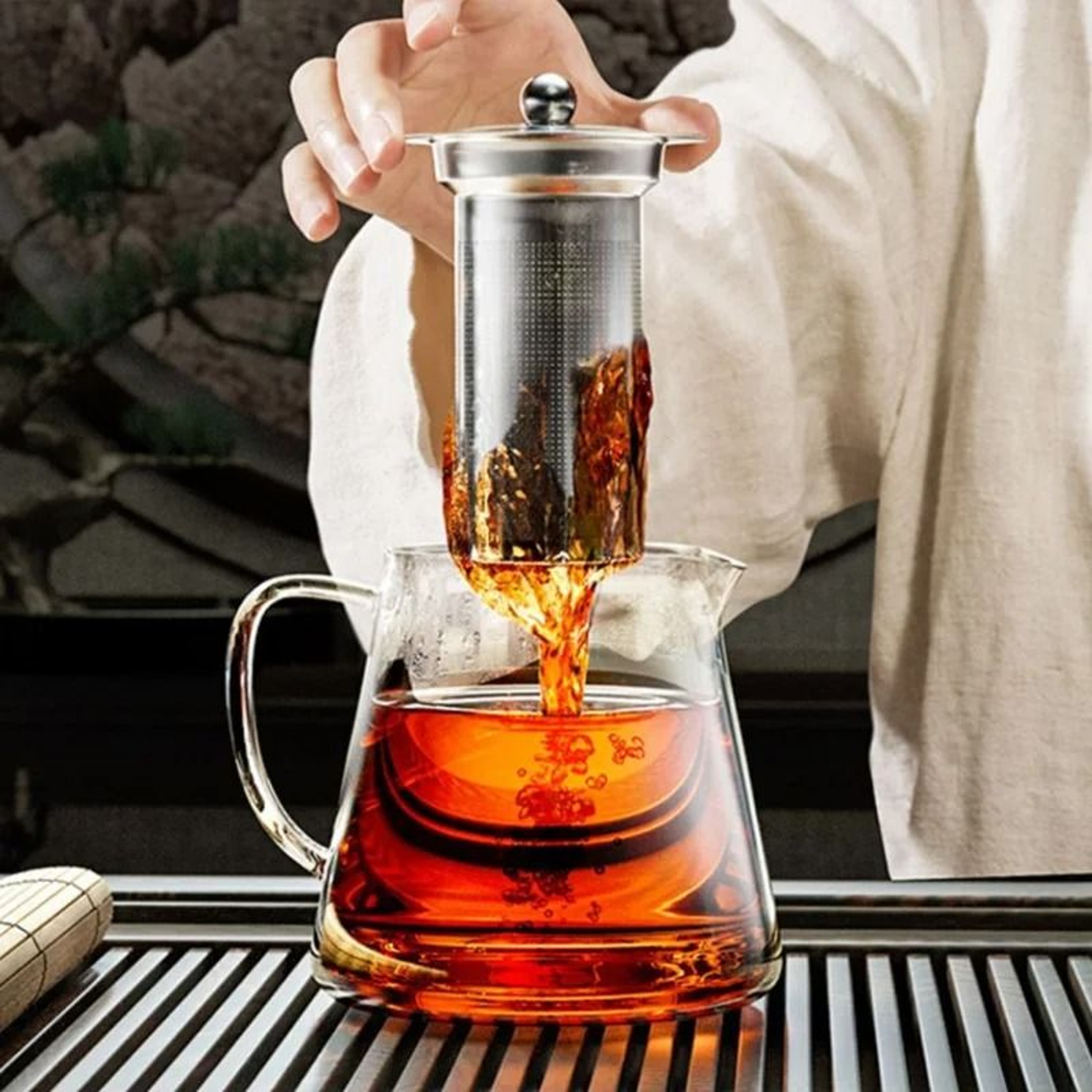 HighCapacity HeatResistant Glass Teapot With Infuser 2