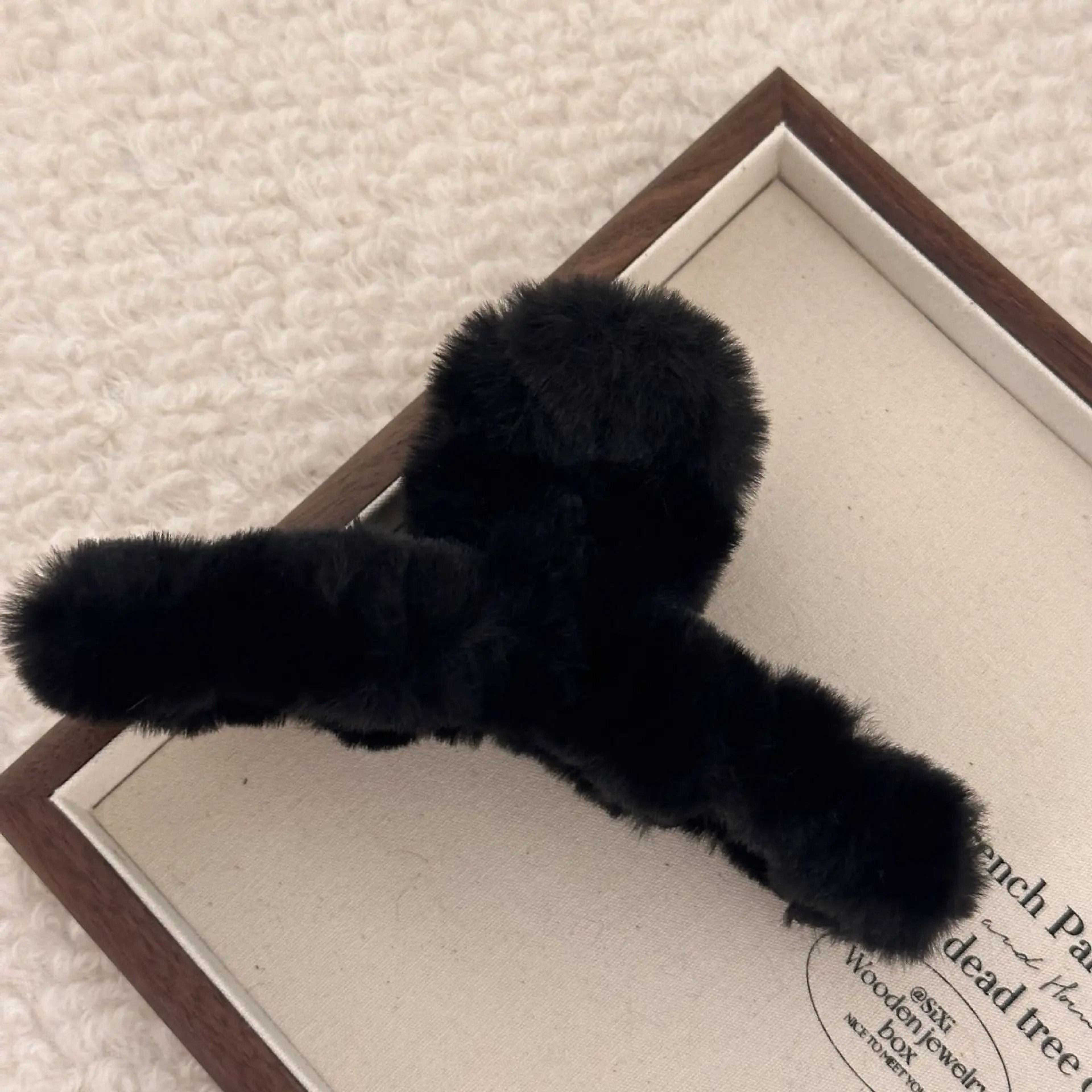 Elegant Plush Hair Clip Extra Large Korean Fashion Grab Claw 7