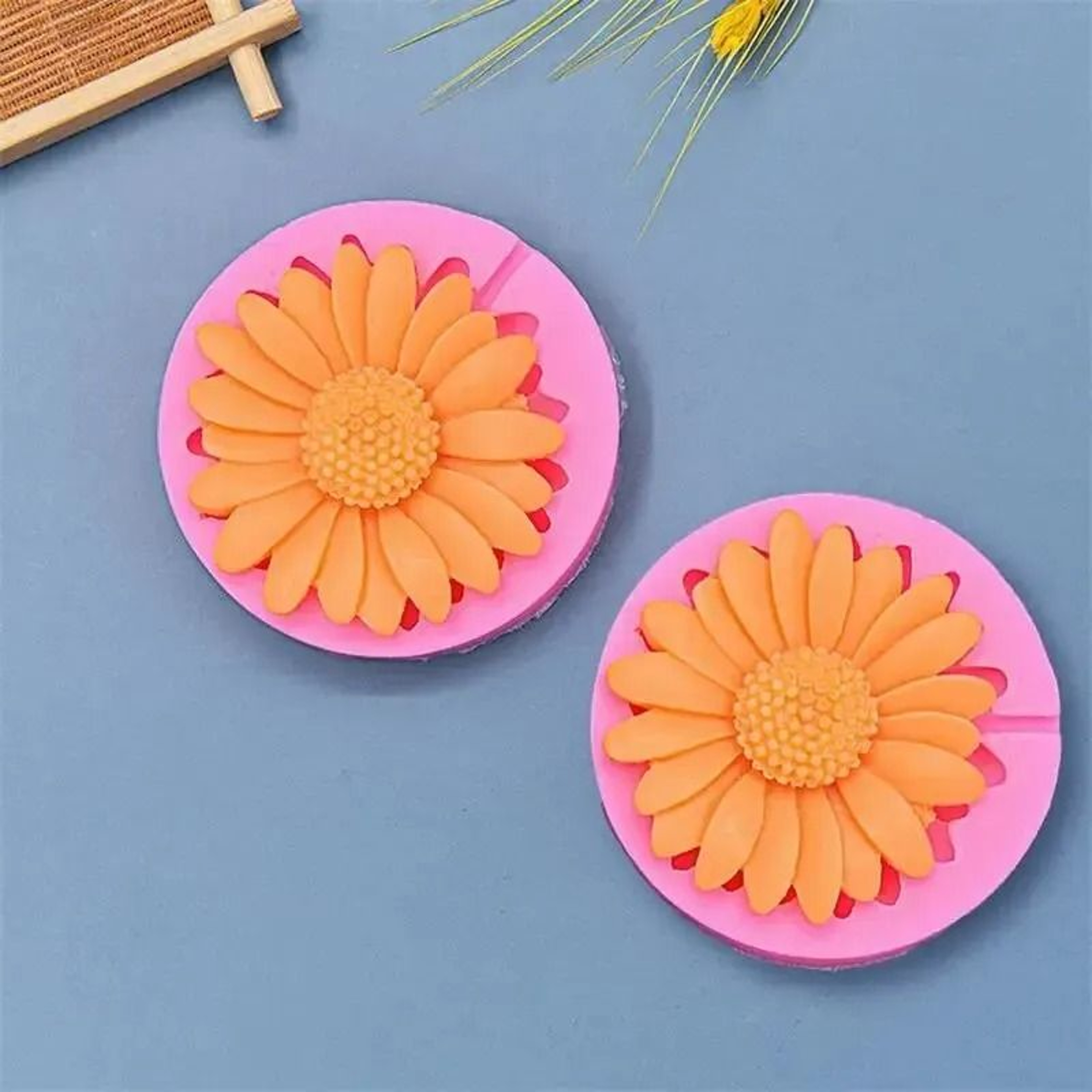 3D Daisy Flower Silicone Baking  Casting Mold 1