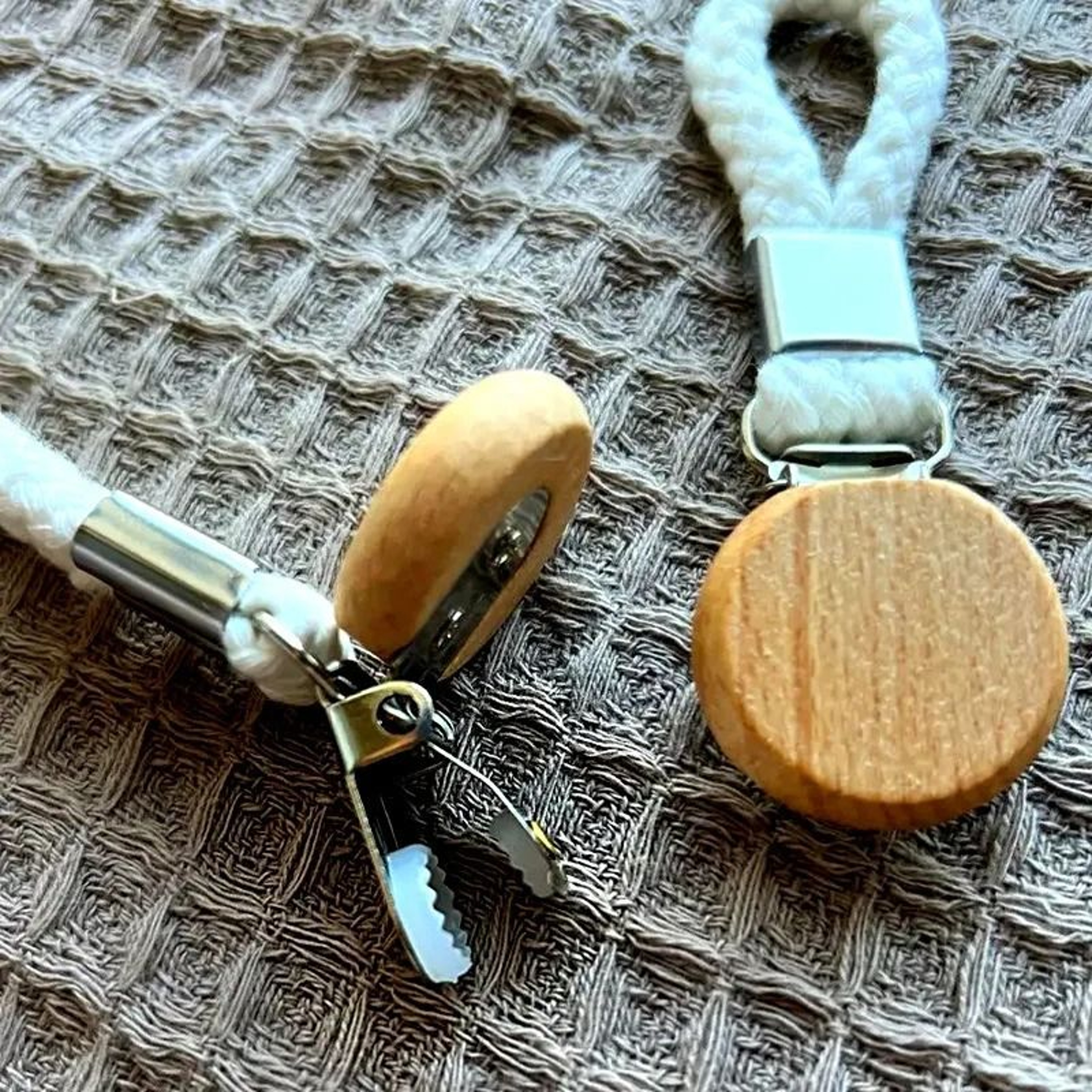 2PCS MultiFunctional Woven Rope Towel Clips 4