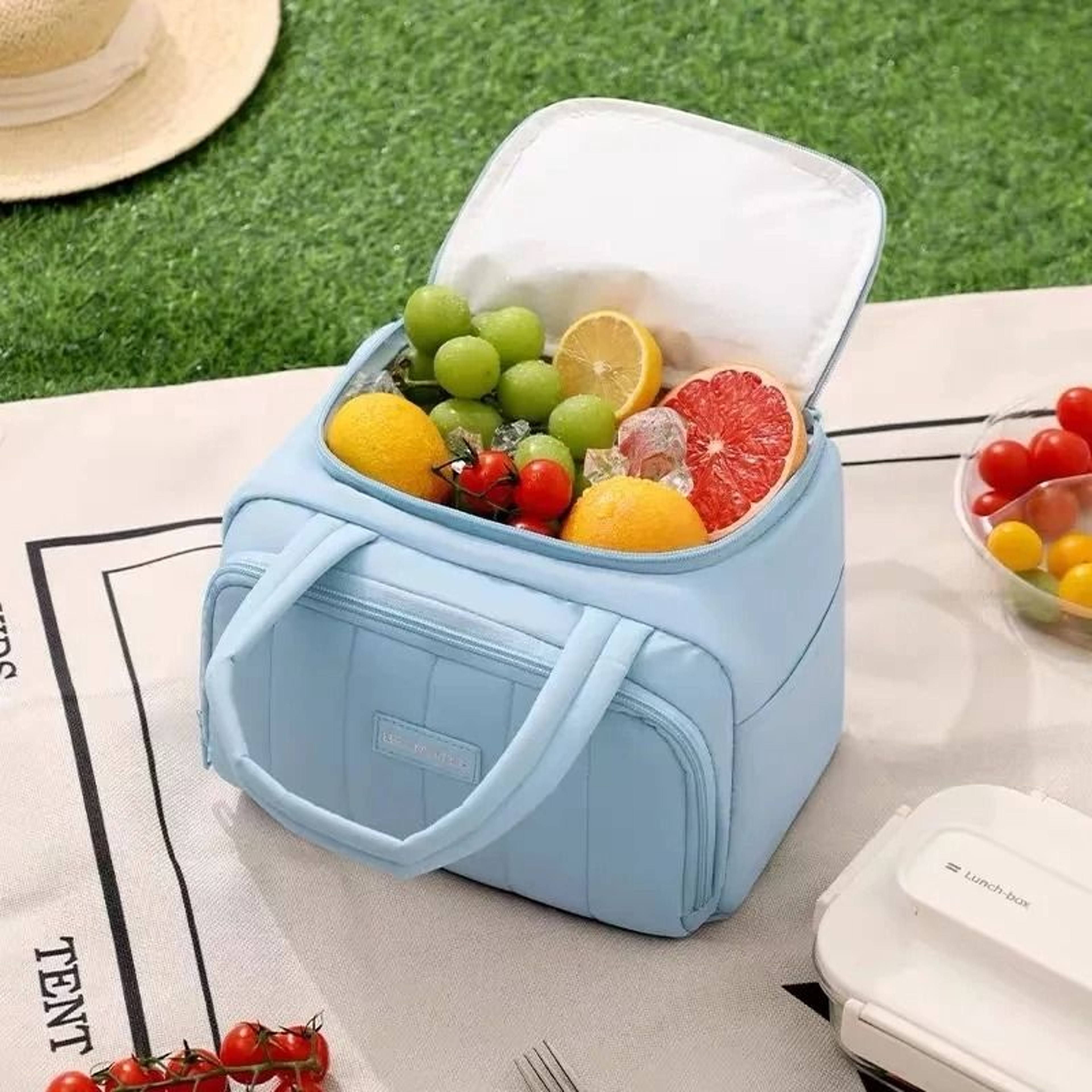 HighCapacity Waterproof Portable Insulation Lunch Bag 3