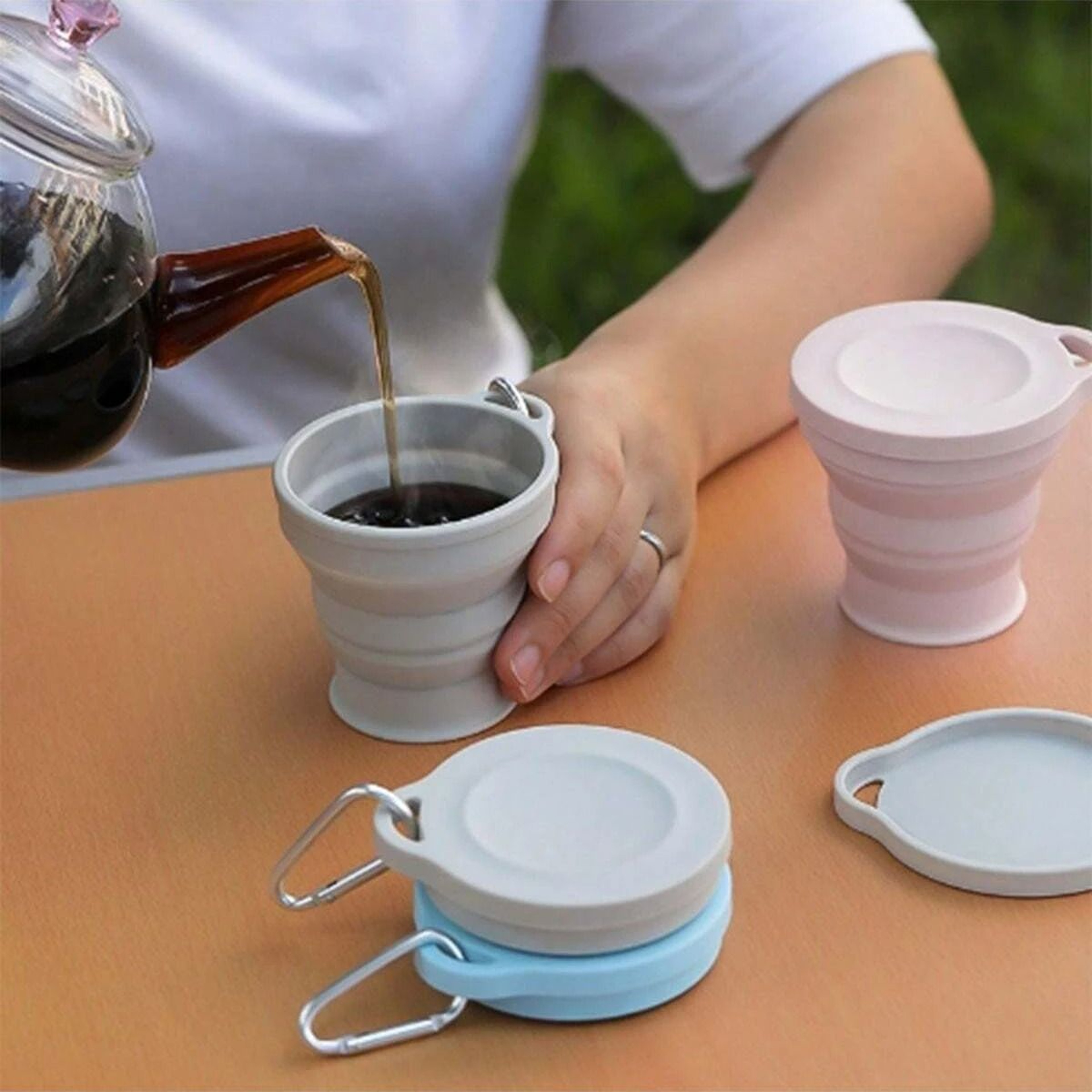 Outdoors Silicone Folding Cup With Carabiner 0
