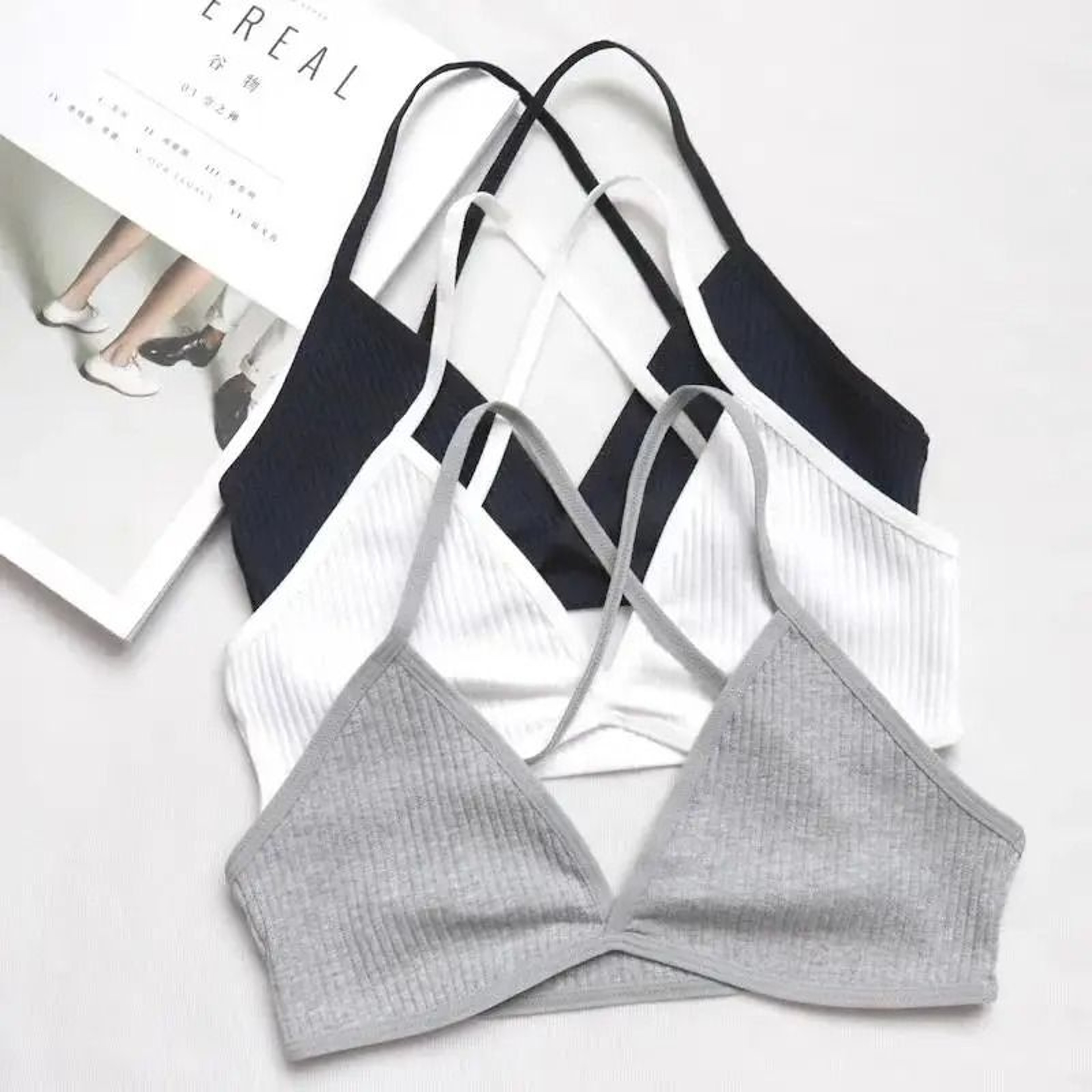 Seamless DeepV Breathable Triangle Bralette 1