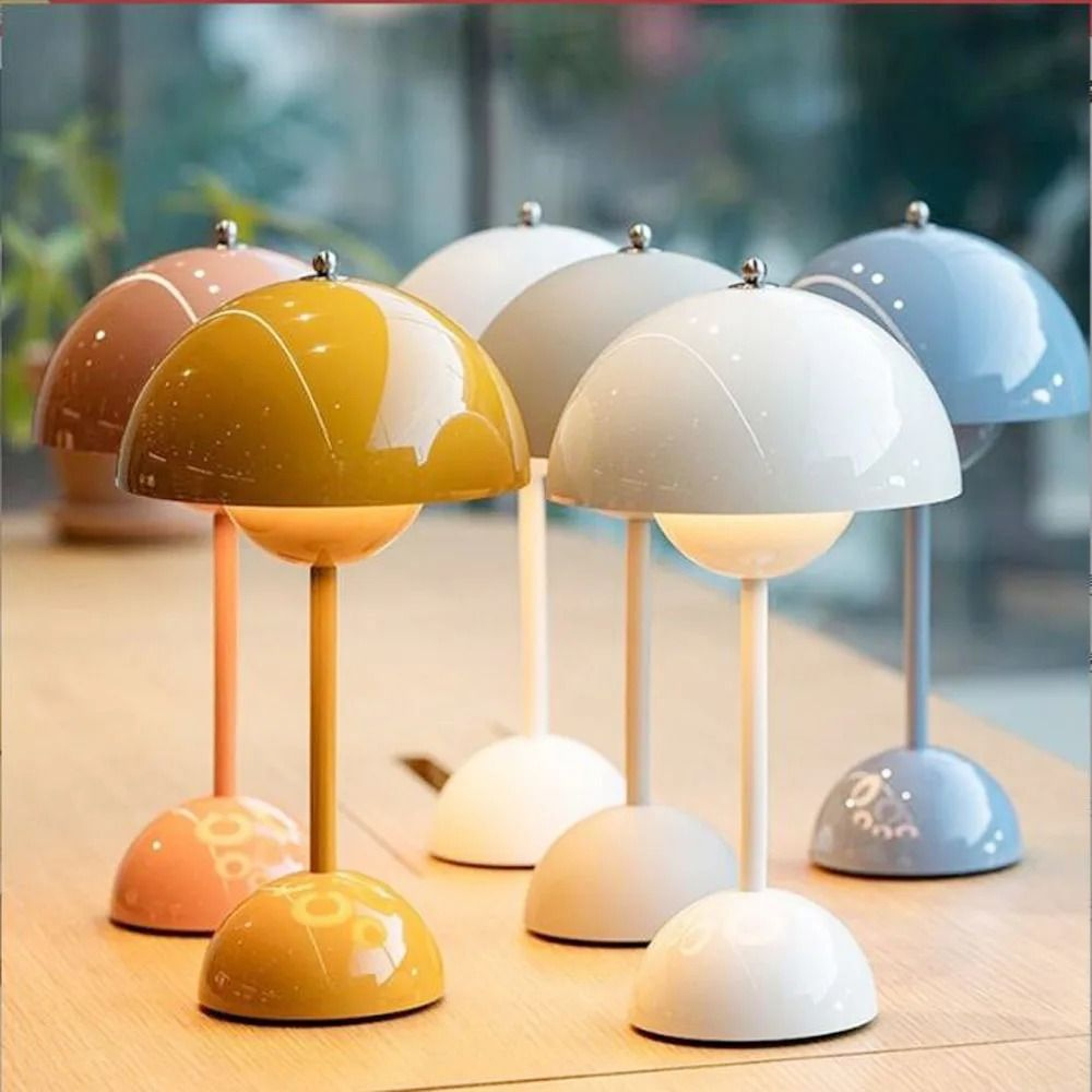 Minimalist Creative Flower Bud LED Table Lamp For Bedroom And Office Decor 1