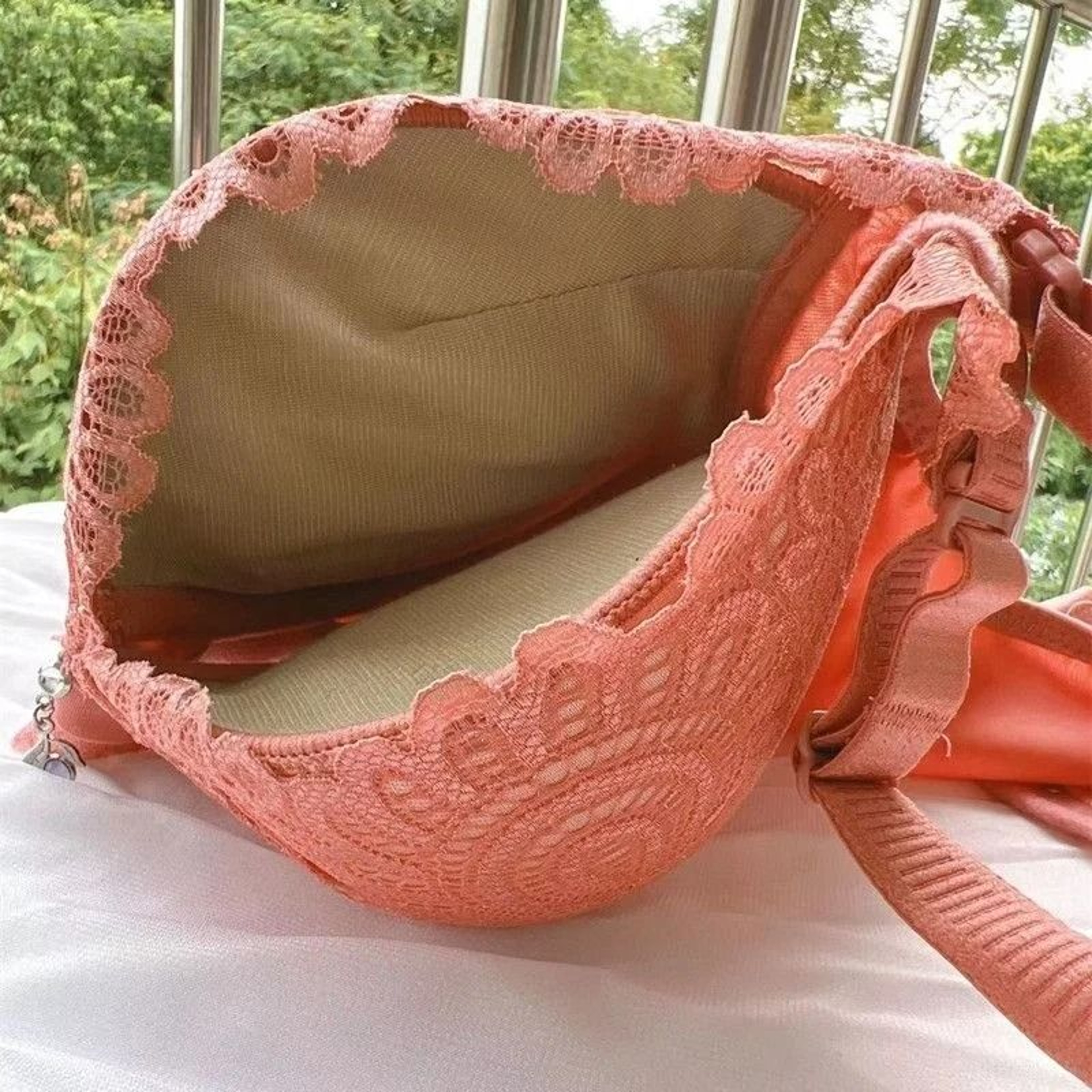 Small Chest Enhancing Thick Cushion Bra 12cm Seamless Special PushUp Bra For Flat Chest 3