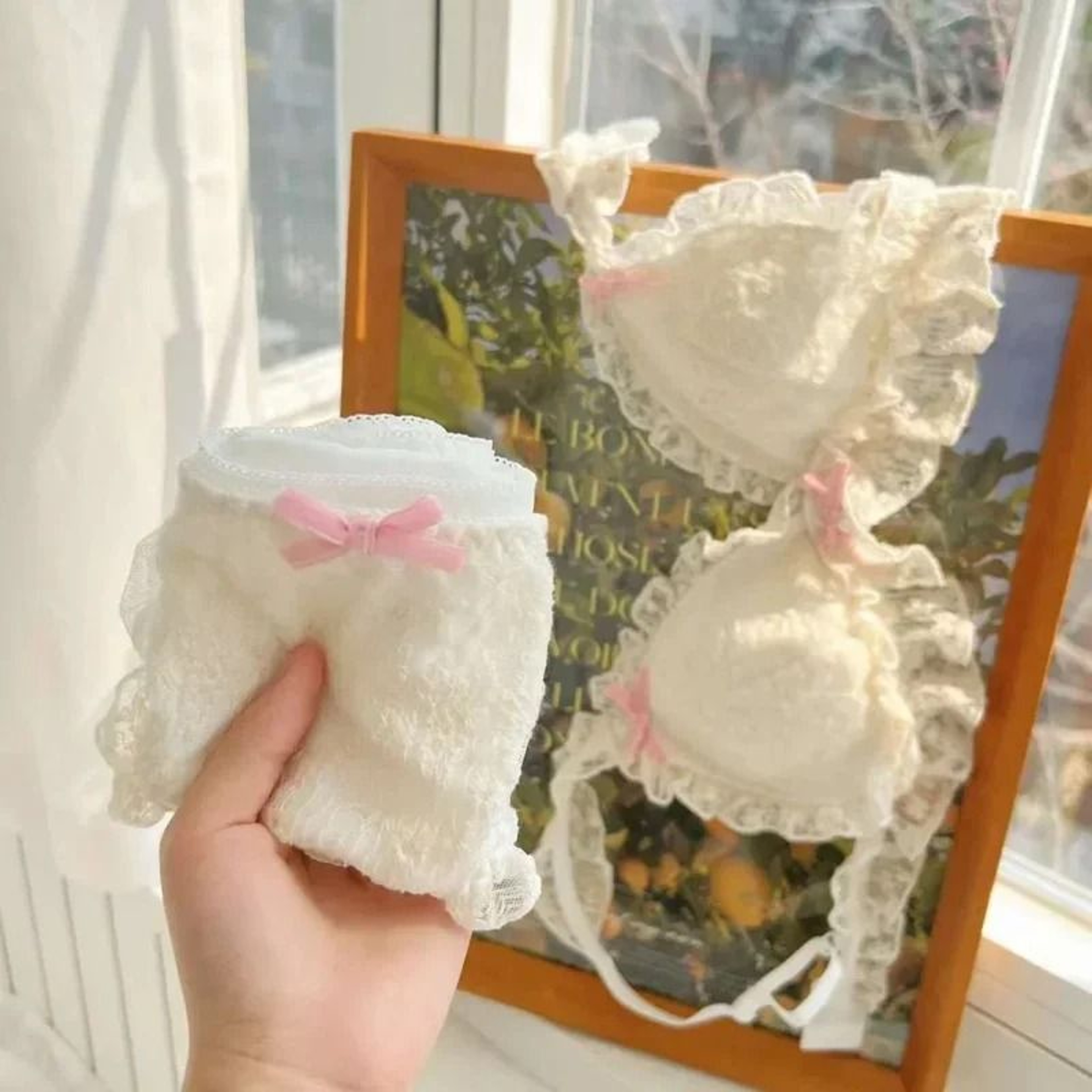French Retro Lolita Lace Bra  Wireless Sweet JapaneseStyle Lingerie 2