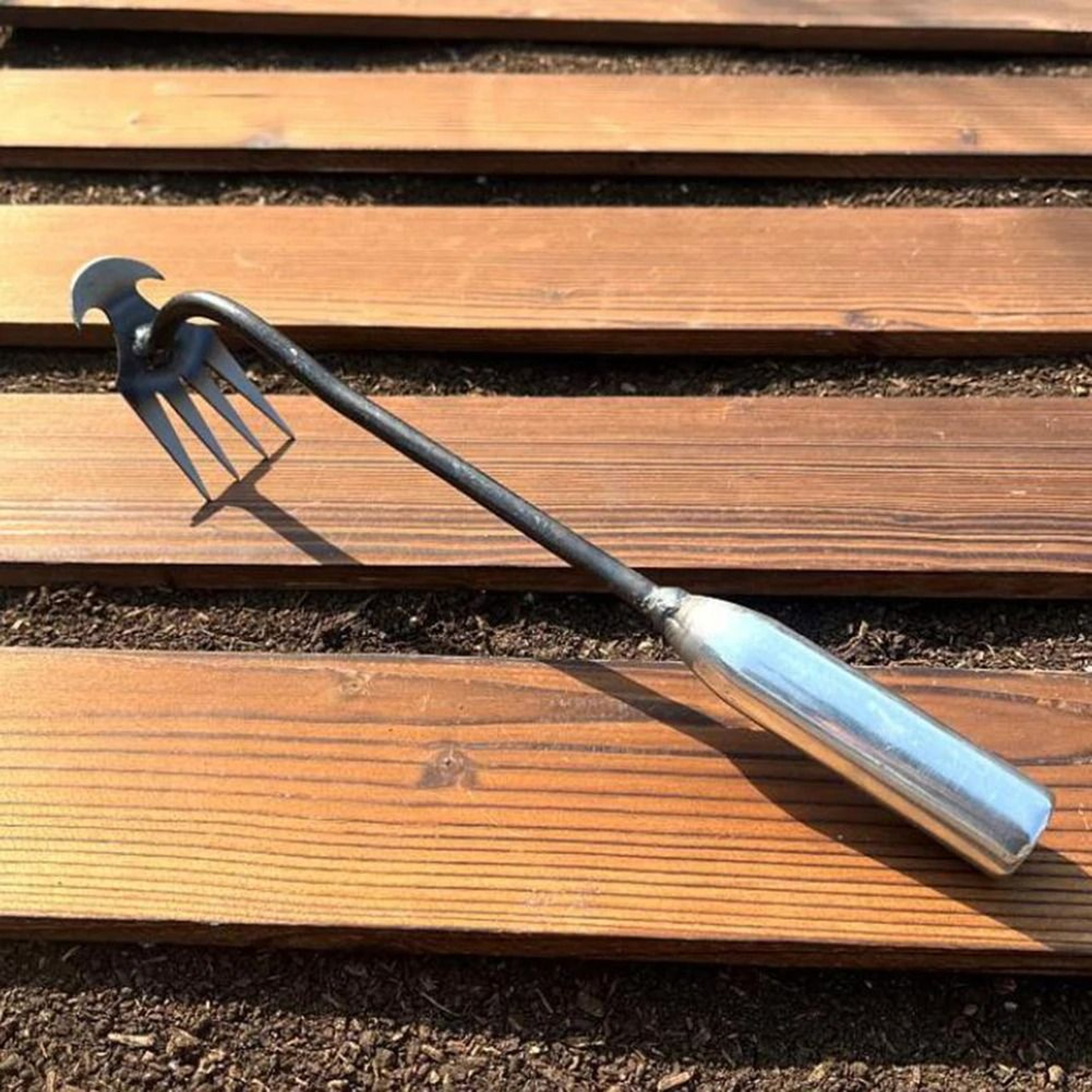 Manganese Steel Grass Rooting Weeder  Ergonomic Weed Extractor  Soil Rake With VShaped Fork 3