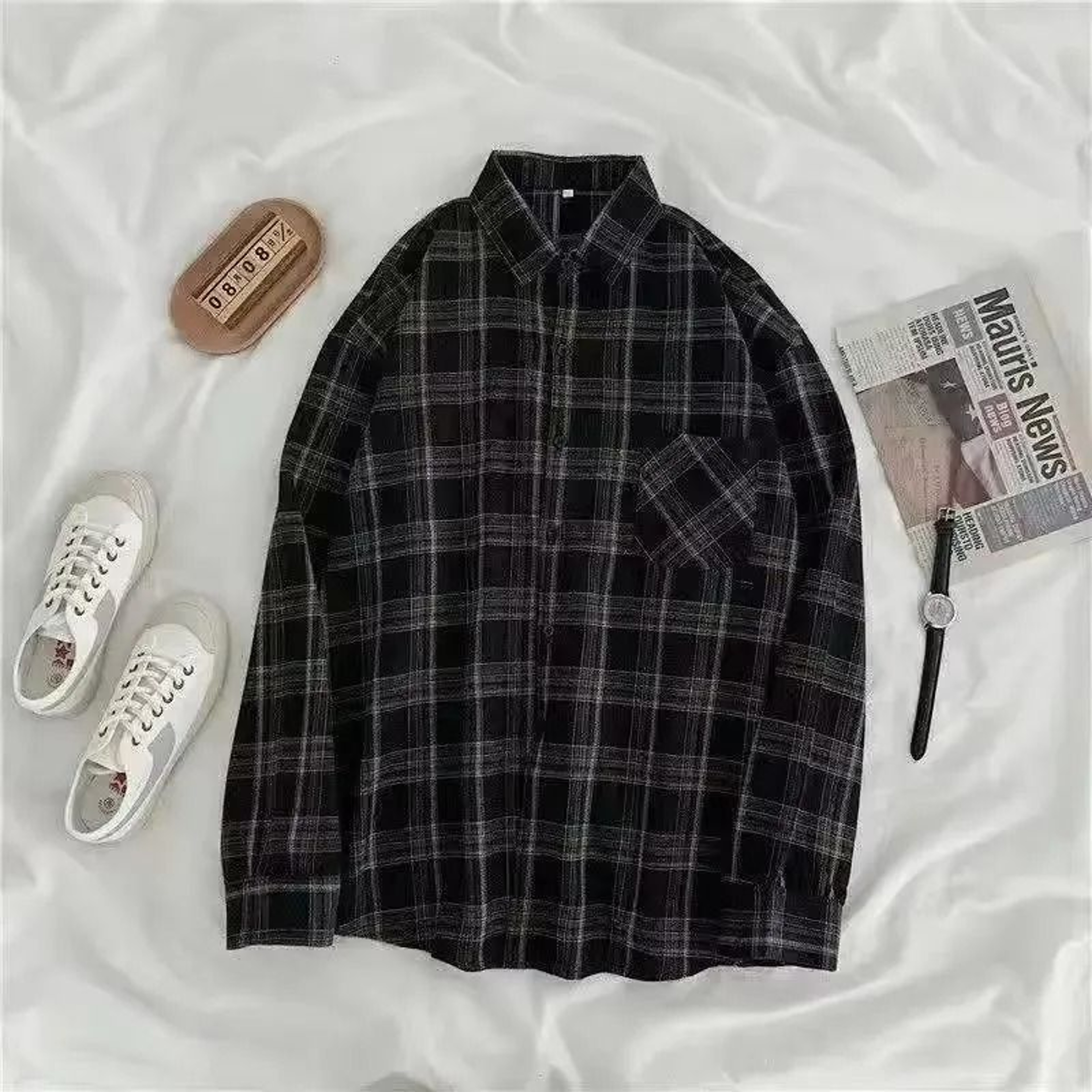 Retro AutumnWinter Plaid Shirt  Professional Korean Fashion LooseFit Versatile Long Sleeve Top 1