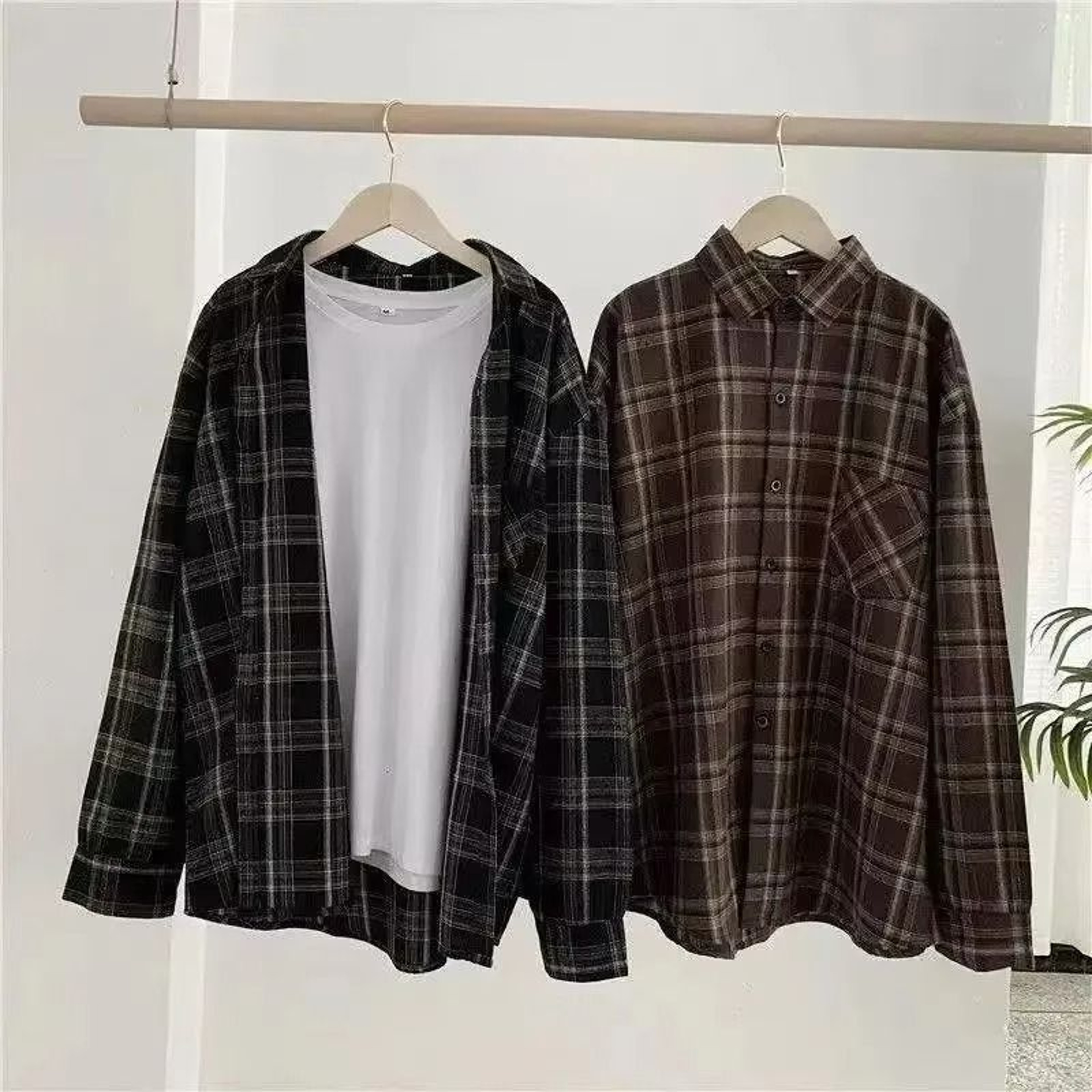 Retro AutumnWinter Plaid Shirt  Professional Korean Fashion LooseFit Versatile Long Sleeve Top 4