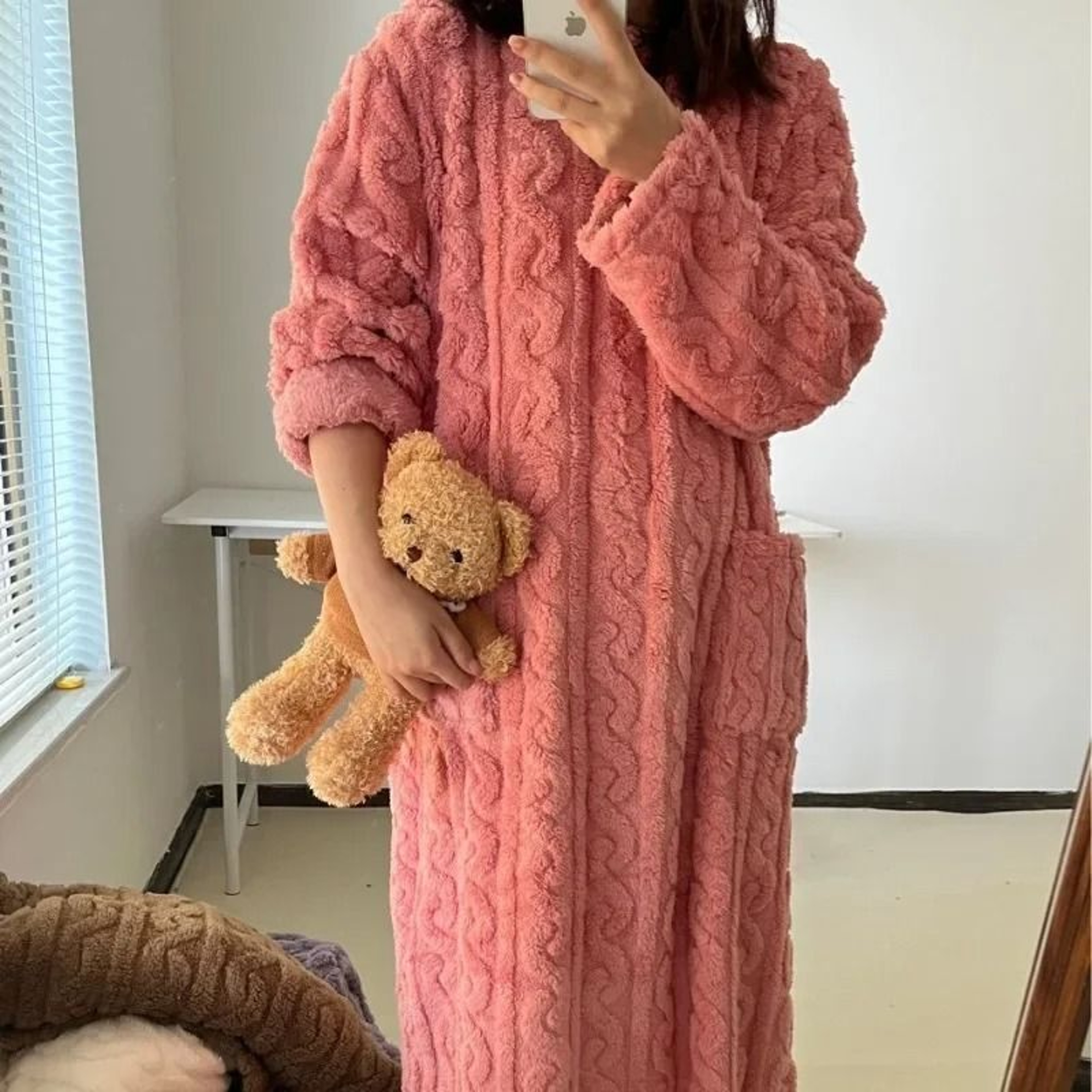 Winter Thickened Coral Velvet Sleeping Gown  Professional Warm Jacquard Long Section Loungewear 11