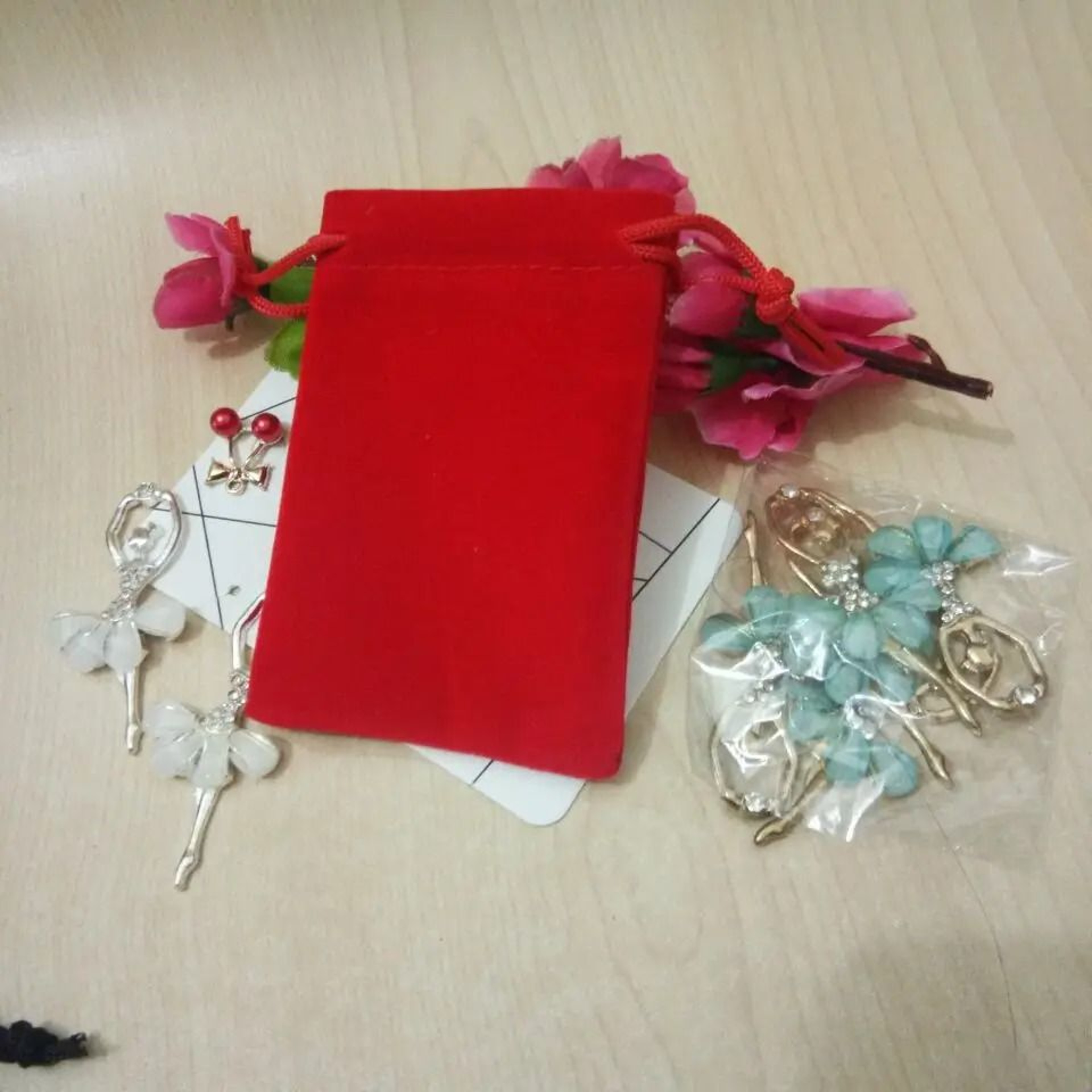 Drawstring Velvet Jewelry Bags  HighPerformance Necklace Packaging  Luxury Gift Pouches 100pcslot 10