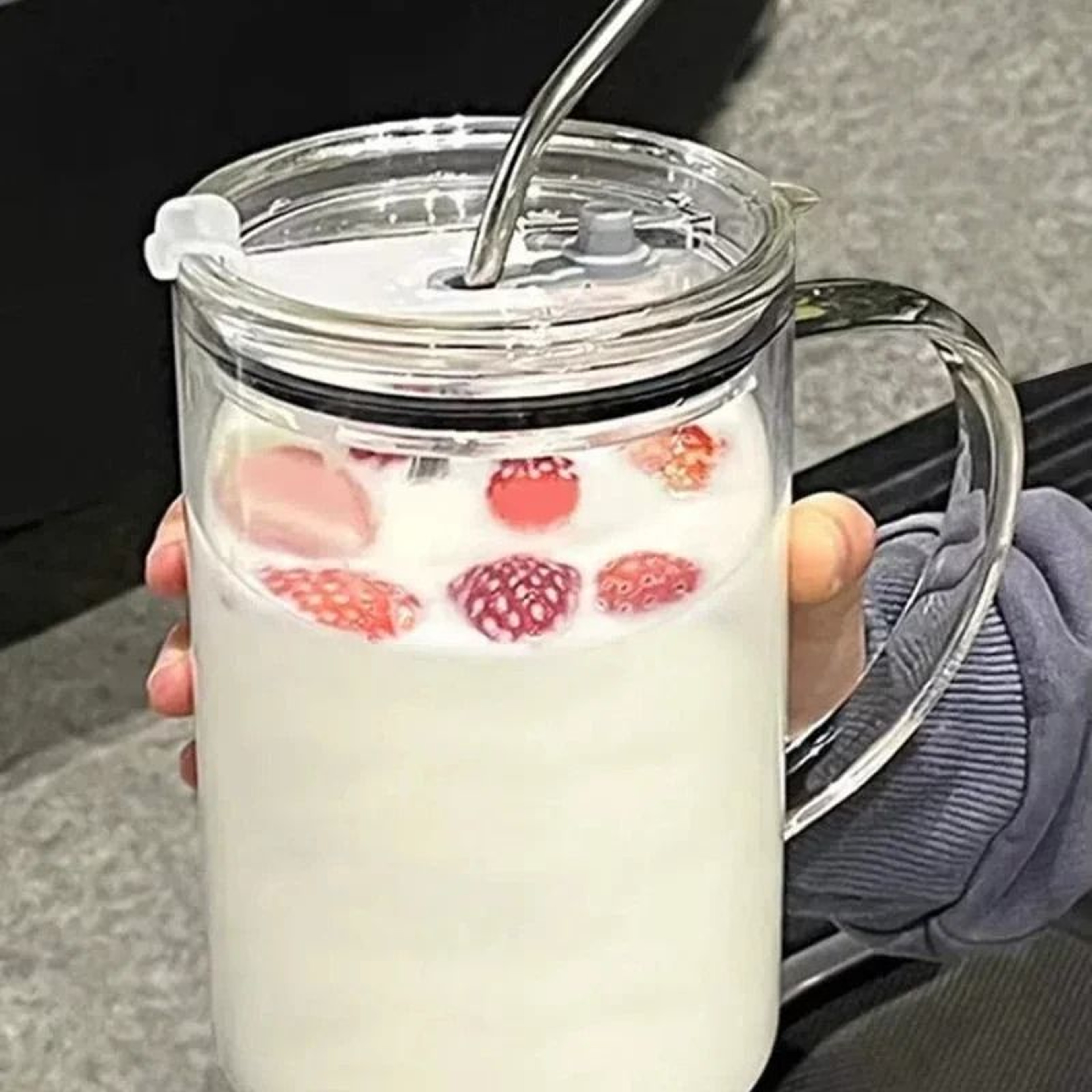1000ML Transparent Glass Tumbler  HighPerformance Drinking Cup With Lid  Straw 5