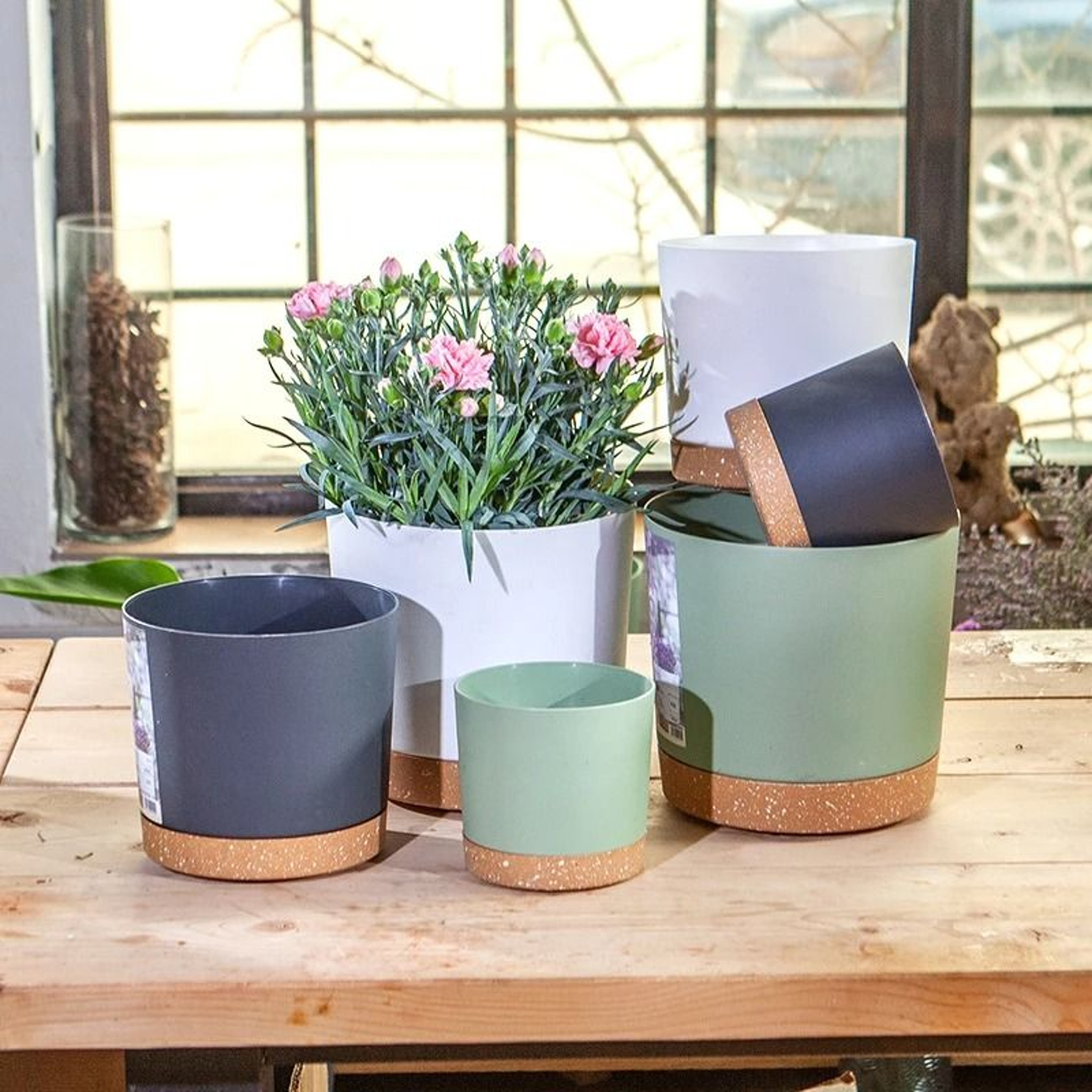 SelfWatering Plant Pots  HighPerformance Automatic Plastic Flowerpots With Integrated Saucer 1