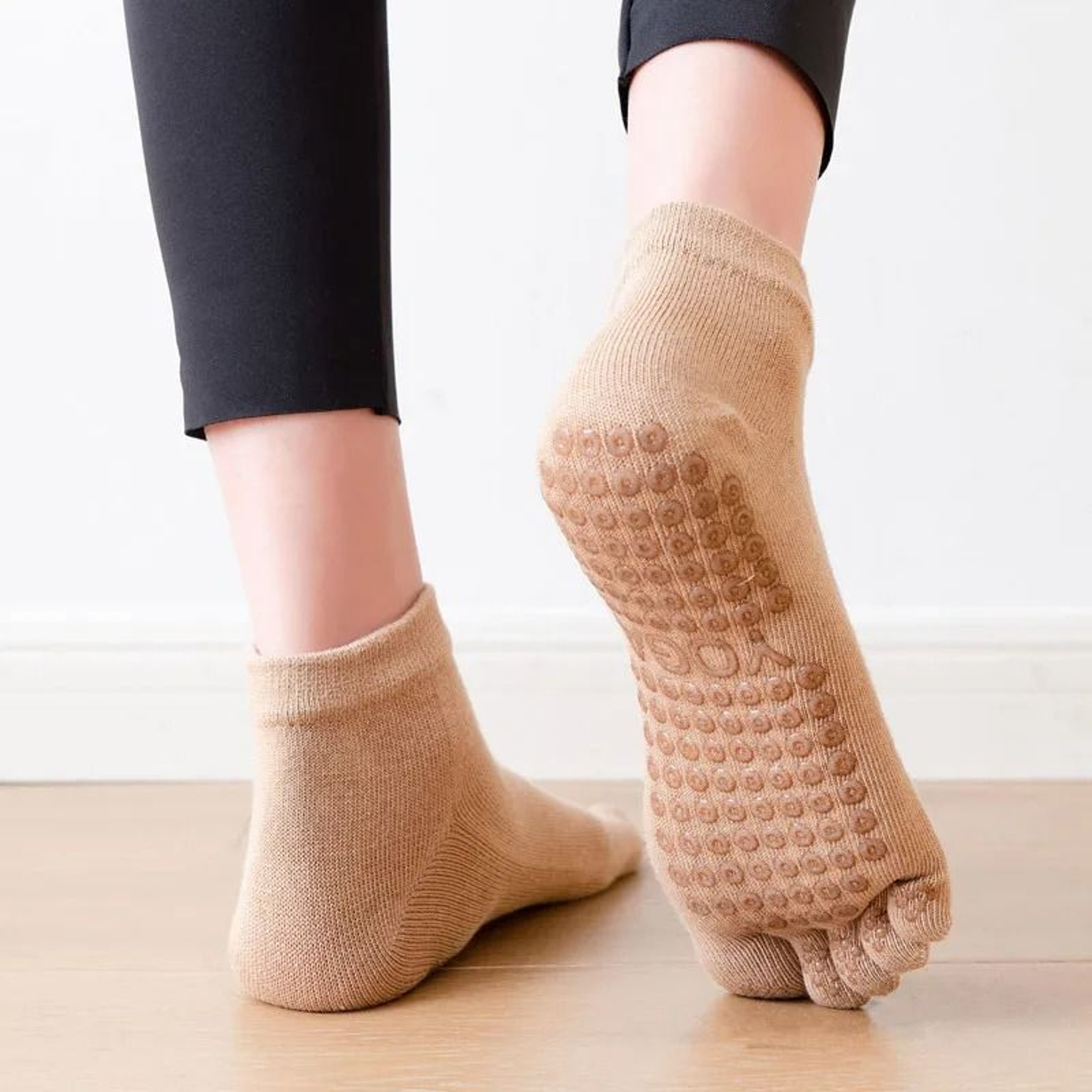 FiveFinger NonSlip Yoga Socks  HighPerformance Pilates  Dance Gym Socks With QuickDry Elasticity 5