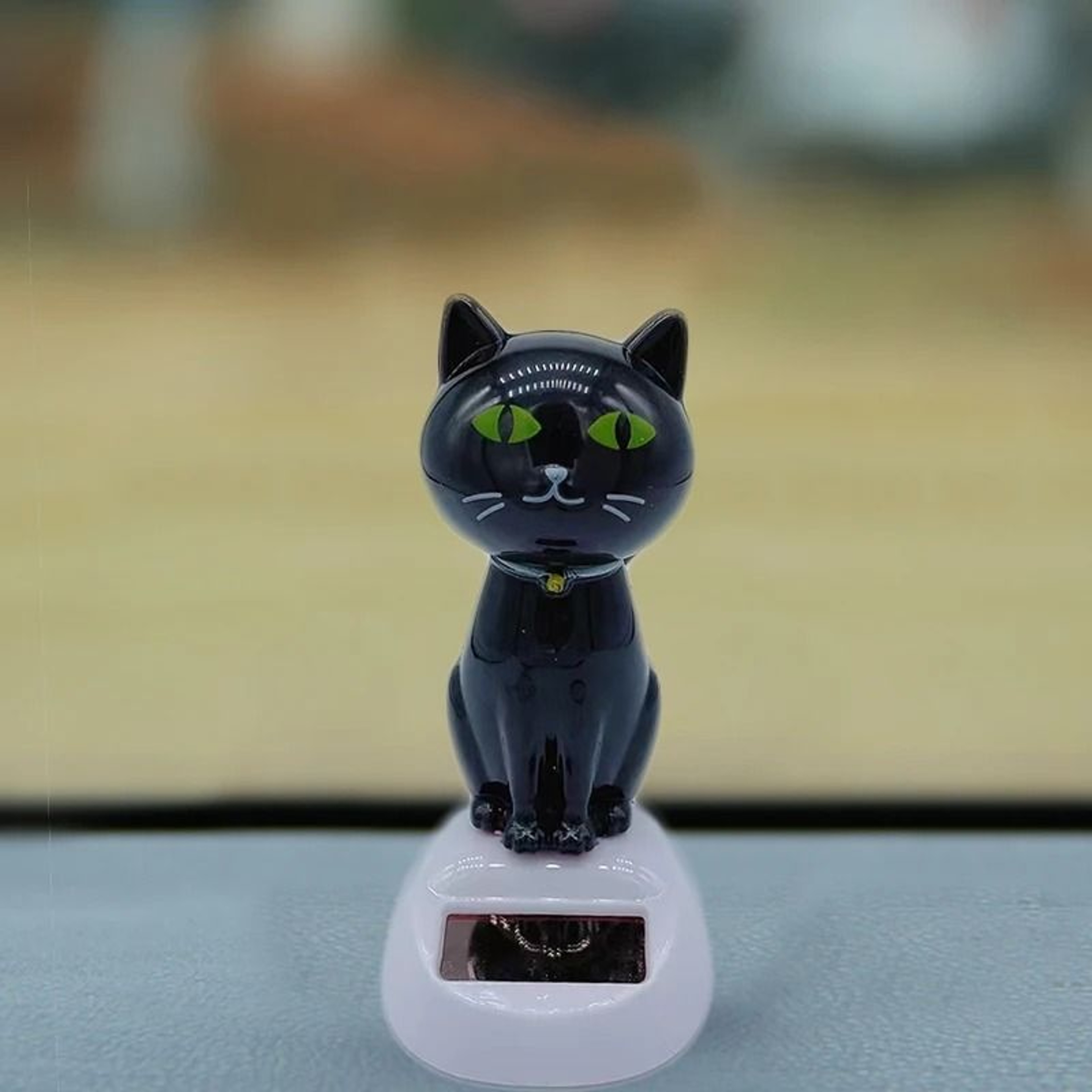 Solar Powered Shaking Head Cat  Creative Cartoon Interior Car Decoration  Automotive Gift 6