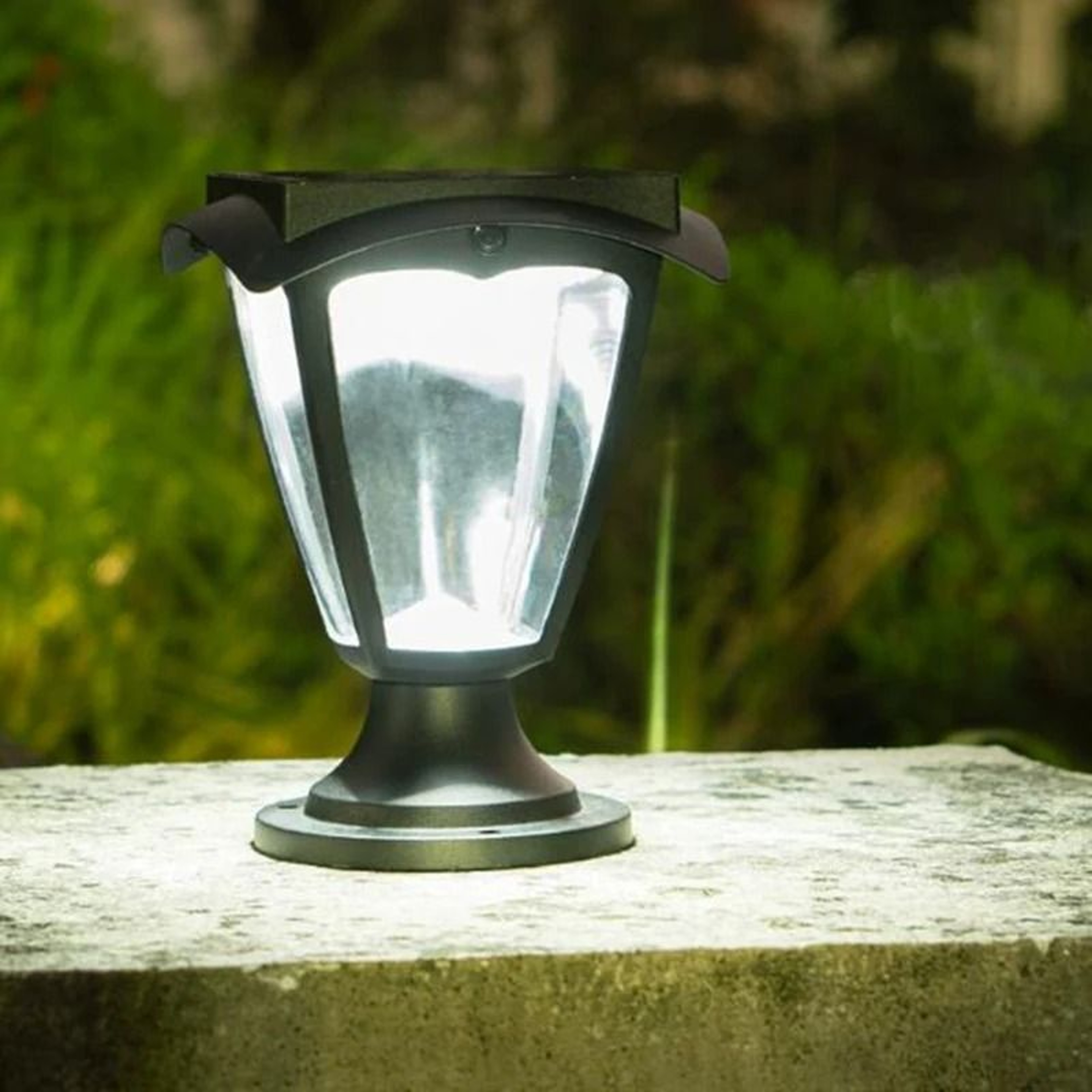 Solar Column Pillar Light  Waterproof Outdoor LED Deck Post Cap Lamp For Garden  Landscape Decor 3