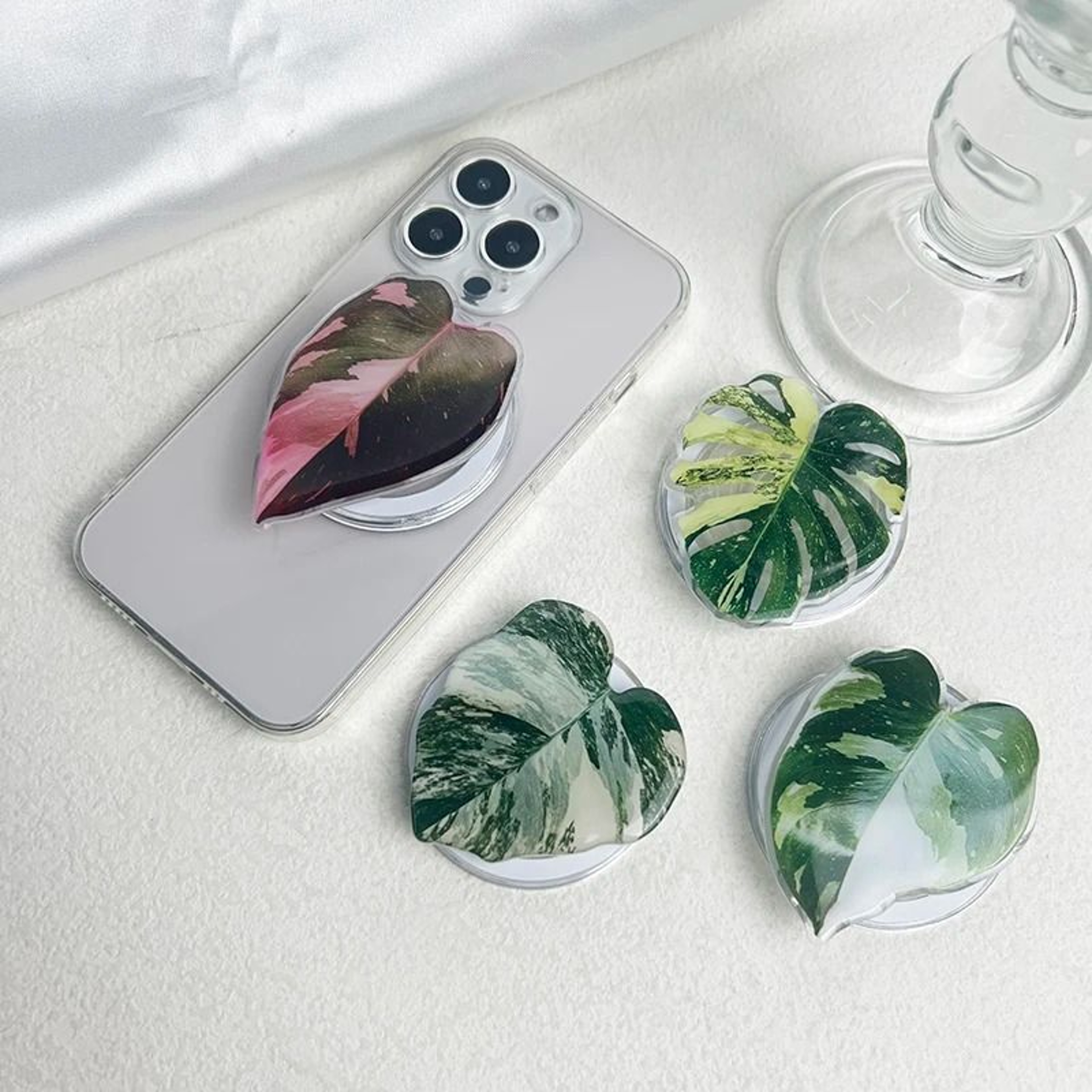 Popular Plant Leaf Magnetic Folding Mobile Phone Grip Holder For MagSafe IPhone  Samsung 3