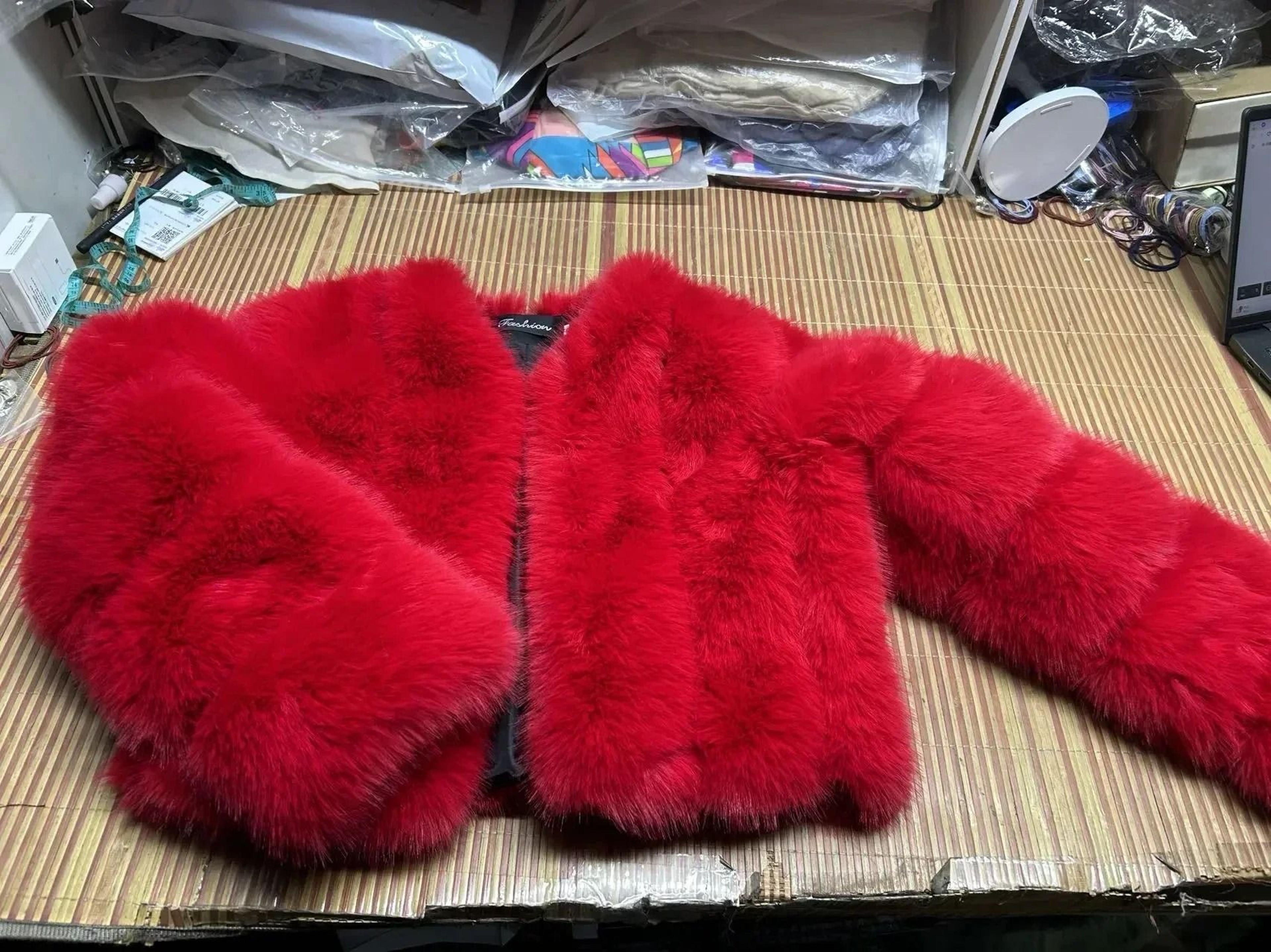 Luxury VNeck Faux Fox Fur Coat  Chic Winter Teddy Jacket  HighFashion Outerwear System 9
