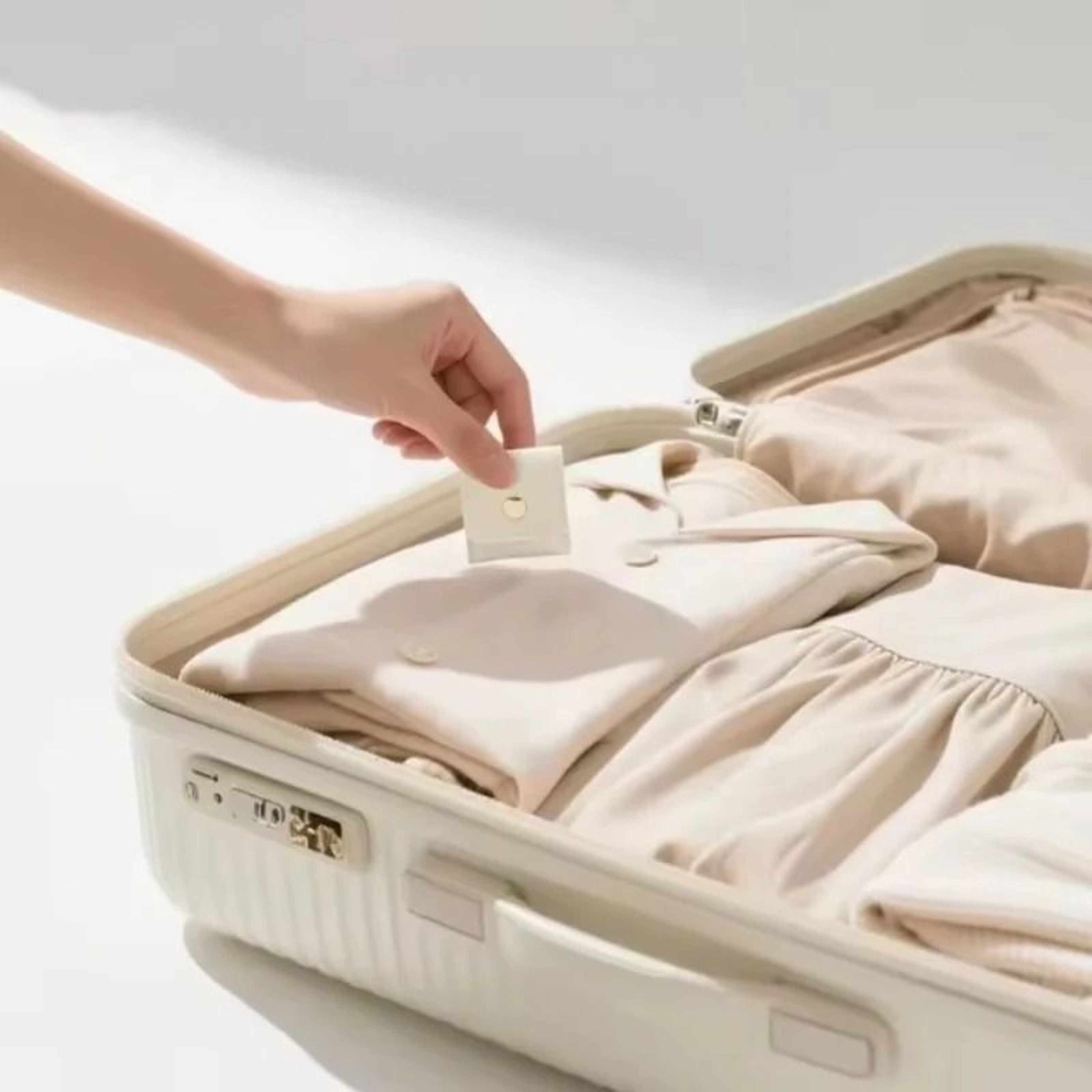 4 Compartments Jewelry Storage Bag And HighPerformance Portable Mini Travel Organizer 2