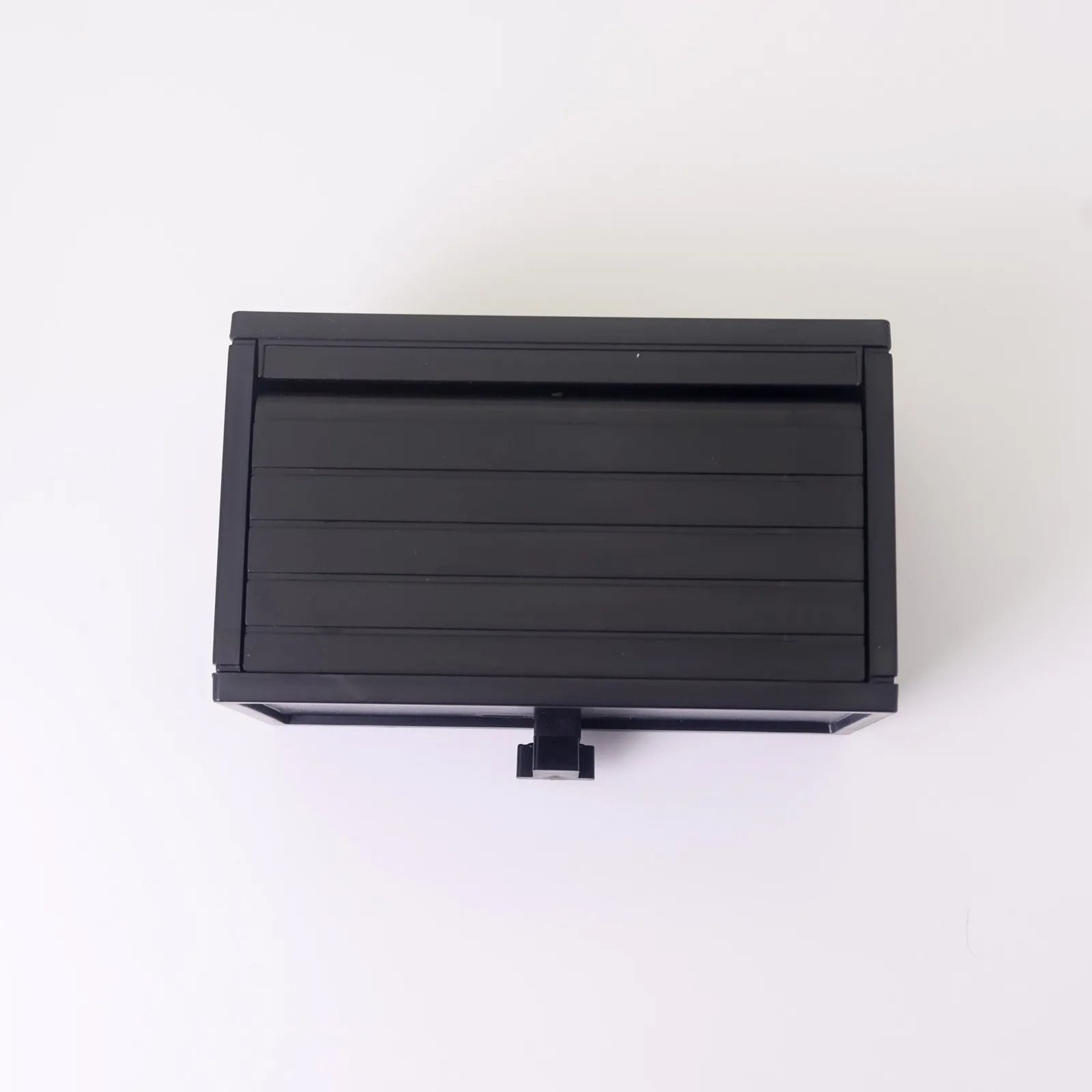 3D Printed Garage Switchable Key Holder And HighPerformance CarThemed Keychain Box 10