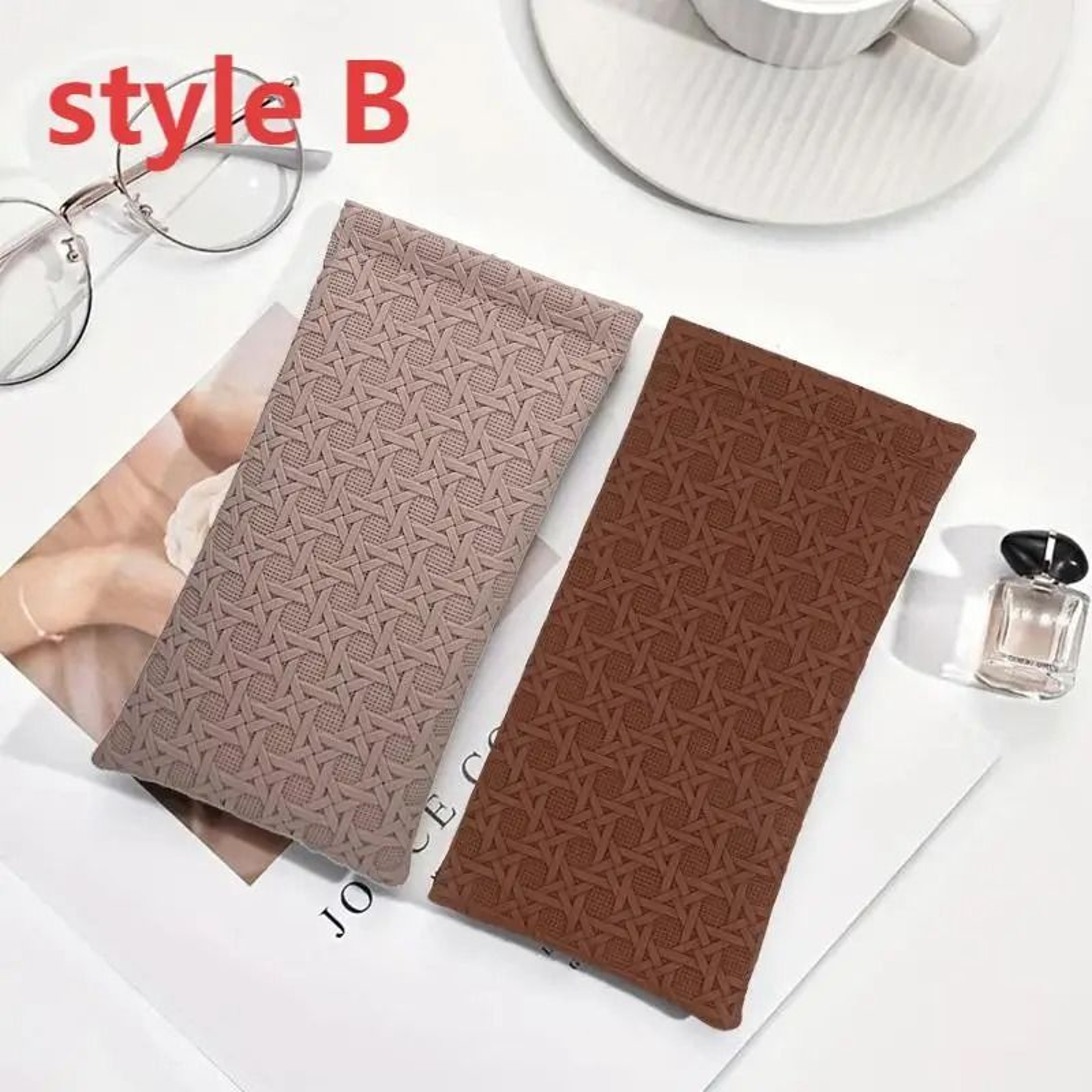 SelfClosing Artificial Leather Pouch And HighPerformance Travel Document Architecture 1