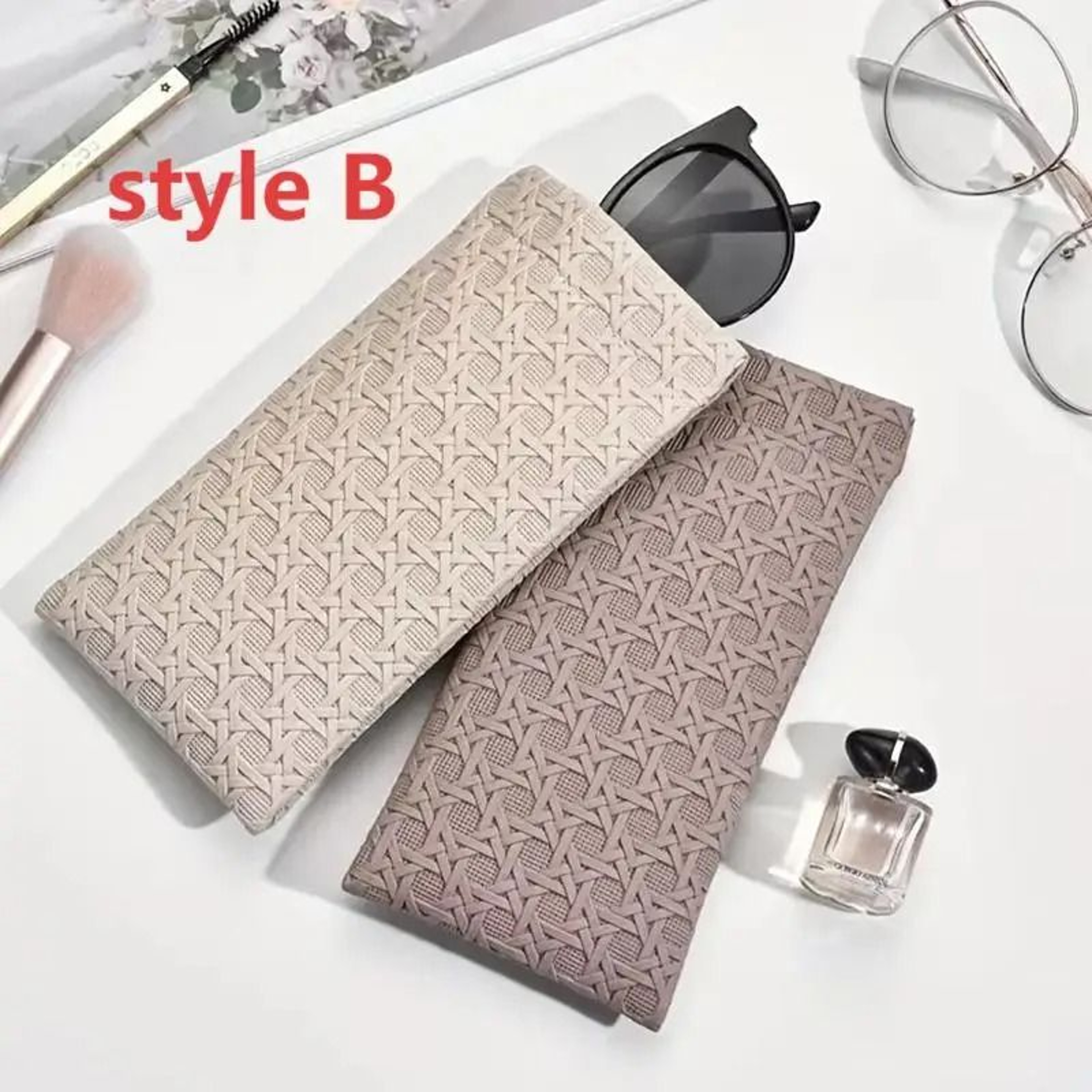 SelfClosing Artificial Leather Pouch And HighPerformance Travel Document Architecture 2