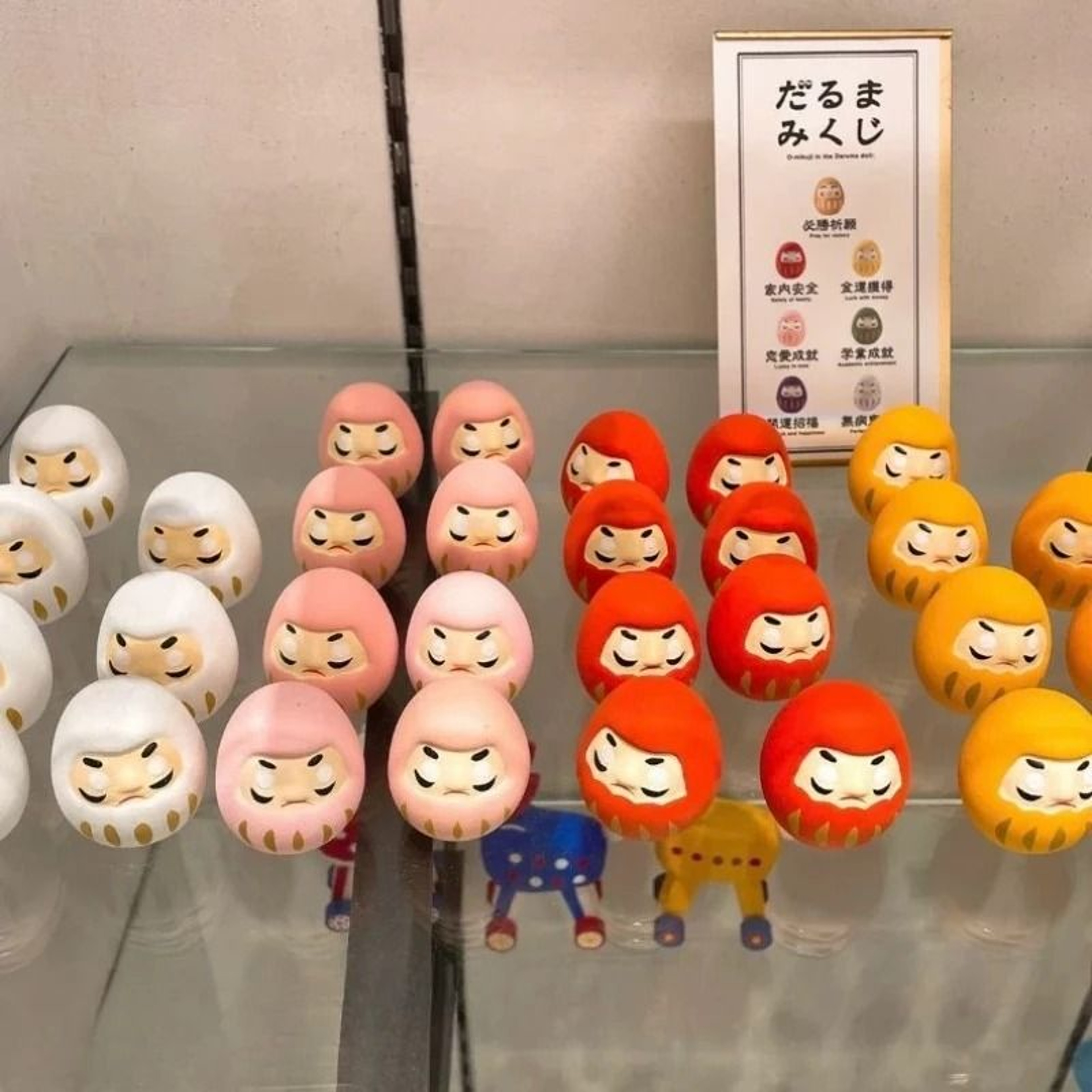 Miniature Japanese Ceramic Daruma  Lucky Fortune Charm  Zen Home Ornament 0
