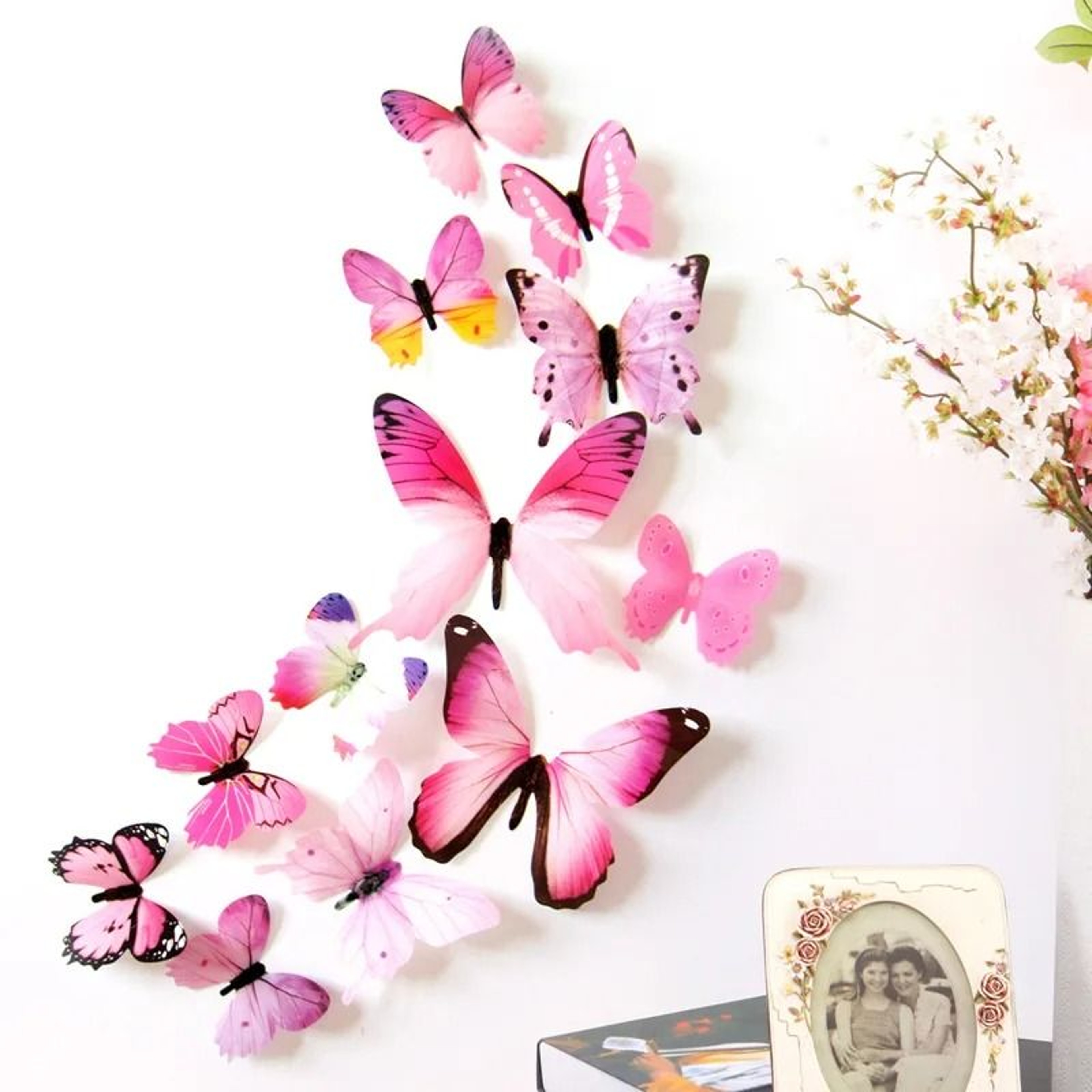 12Pcs 3D Butterfly Wall Decals  Realistic PVC SelfAdhesive Mural  Modern Living Room Home Decoratio 1