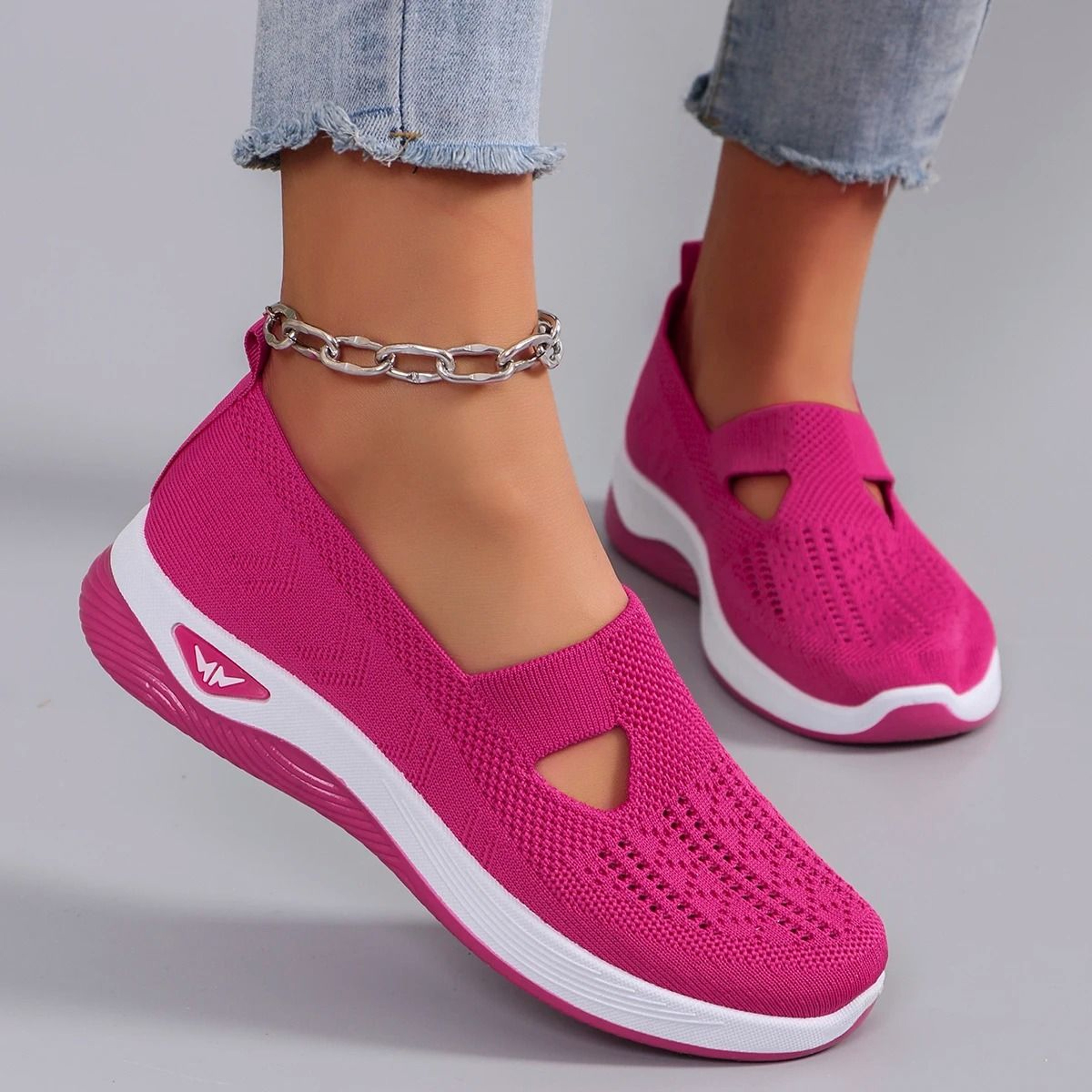 AeroBreeze Breathable Lightweight Sports Shoes  Fashionable NonSlip Performance Footwear 11