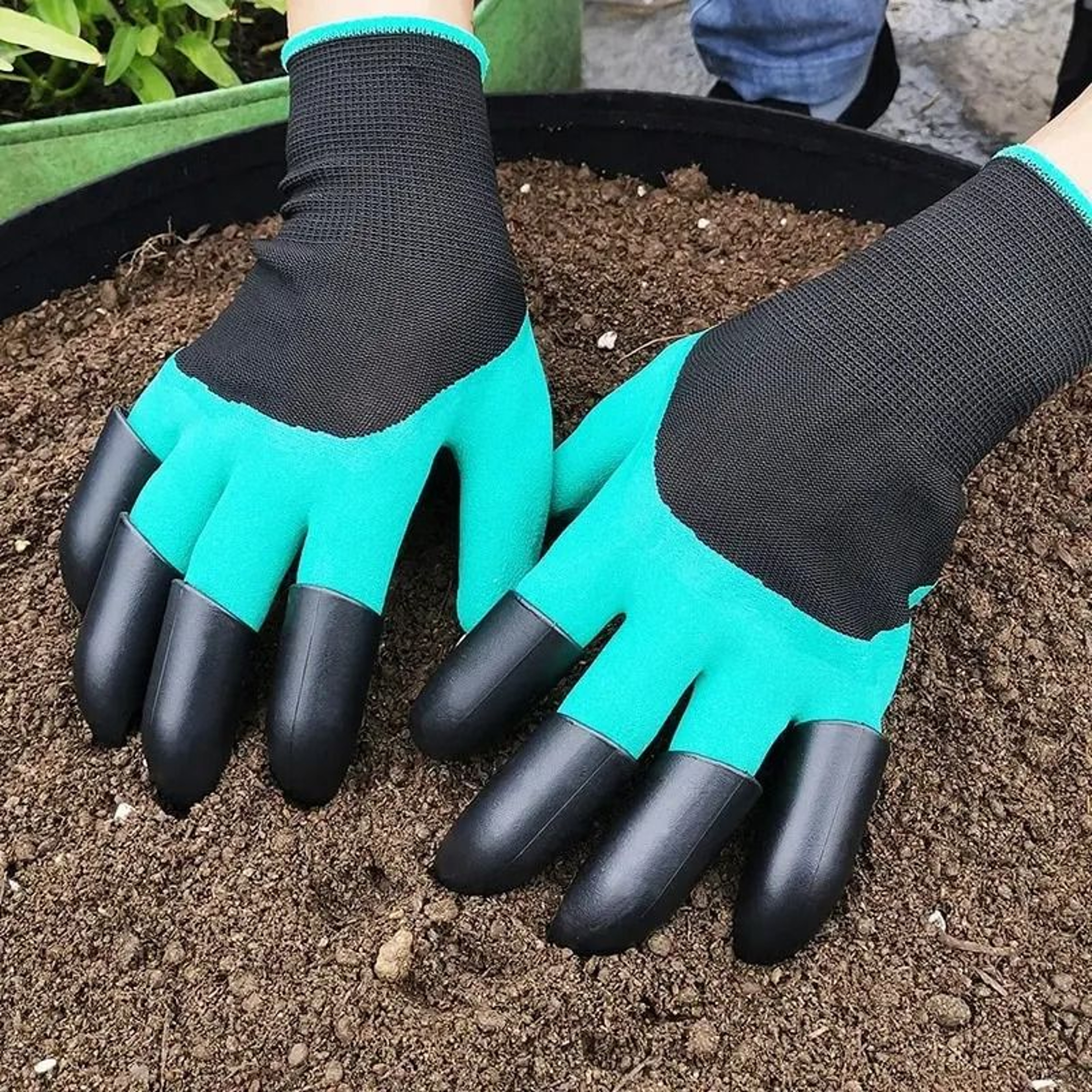 Protective Stab Resistant Garden Gloves With Waterproof Grip Architecture 3