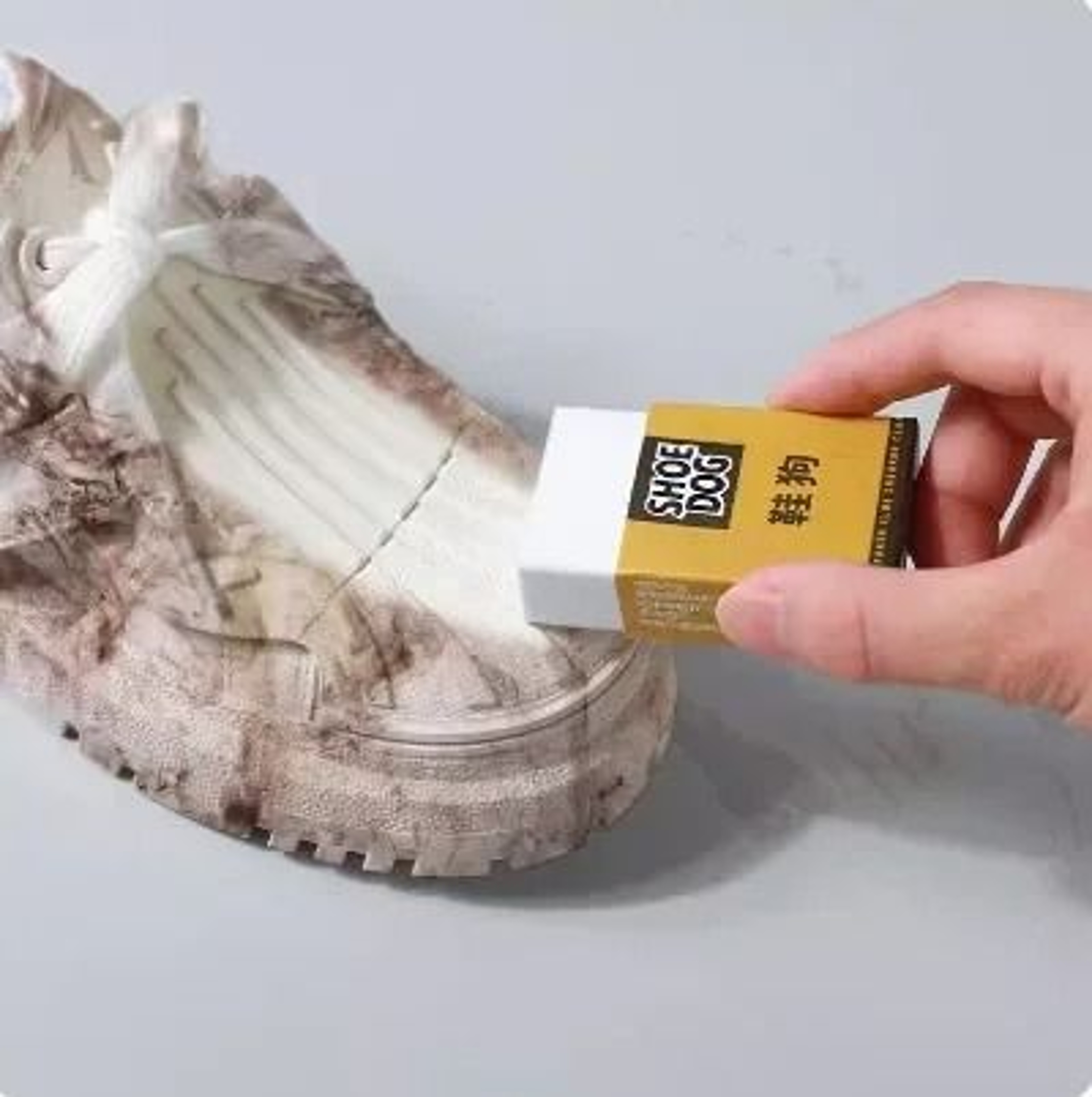 Waterless Sneaker Revitalization Eraser And Conditioning Brush 1